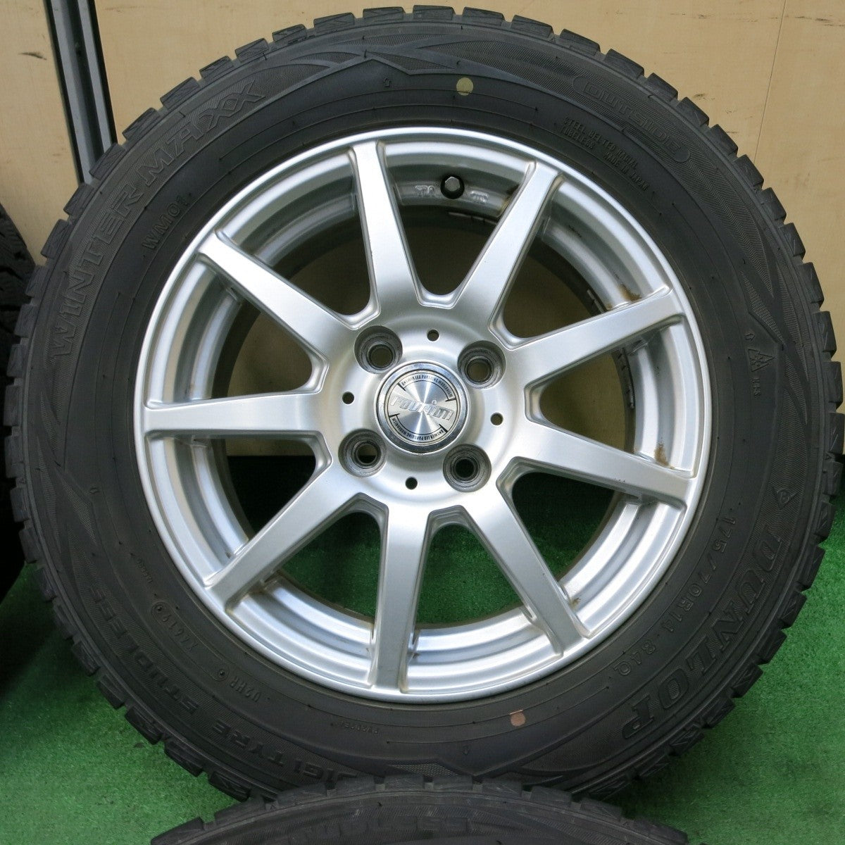 バリ溝！8.5分★スタッドレス 175/70R14 ダンロップ ウインターマックス WM01 ravrion ラブリオン PCD100/4H★4082906SYス