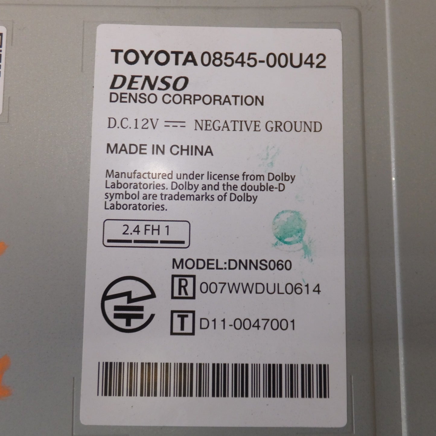 [送料無料] 現状品★デンソー製 トヨタ 純正 SDナビゲーション NSDD-W61 08545-00U42 セキュリティロック(12)★