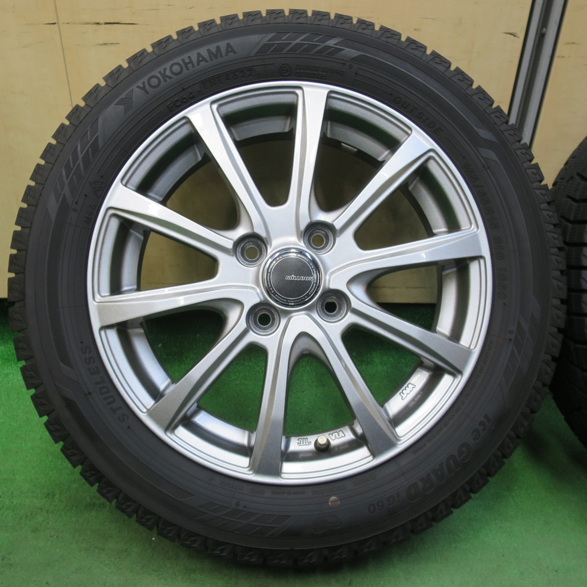 [送料無料] バリ溝！22年！キレイ！9分★スタッドレス 165/65R15 ヨコハマ アイスガード iG60 MiLLOUS ミルアス 15インチ ソリオ ハスラー 等 PCD100/4H★5032206イス