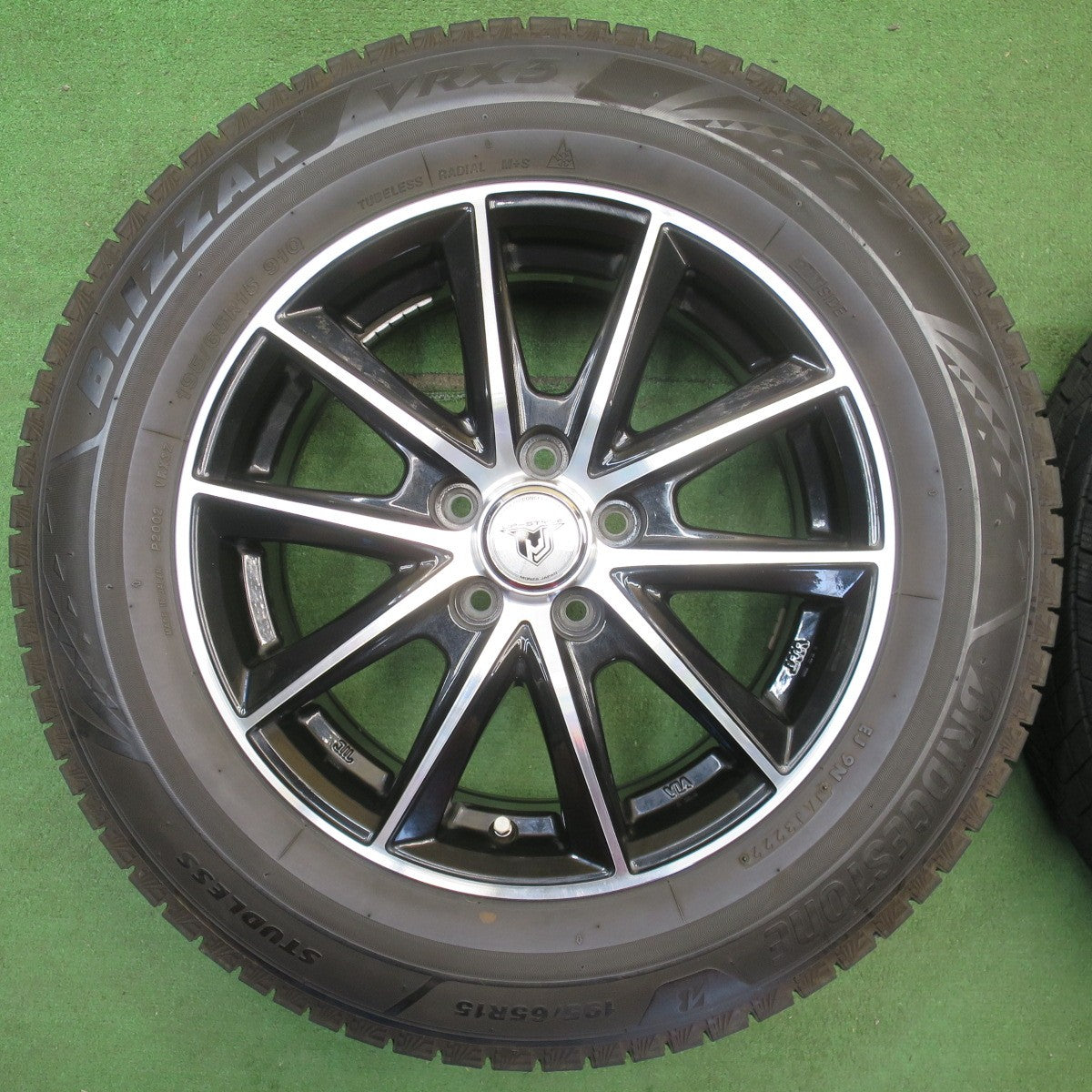 バリ溝！22年！キレイ！9分★プリウス 等 195/65R15 スタッドレス ブリヂストン ブリザック VRX3 JP-STYLE MONZA JPスタイル 15インチ PCD100/5H★6042901NJス