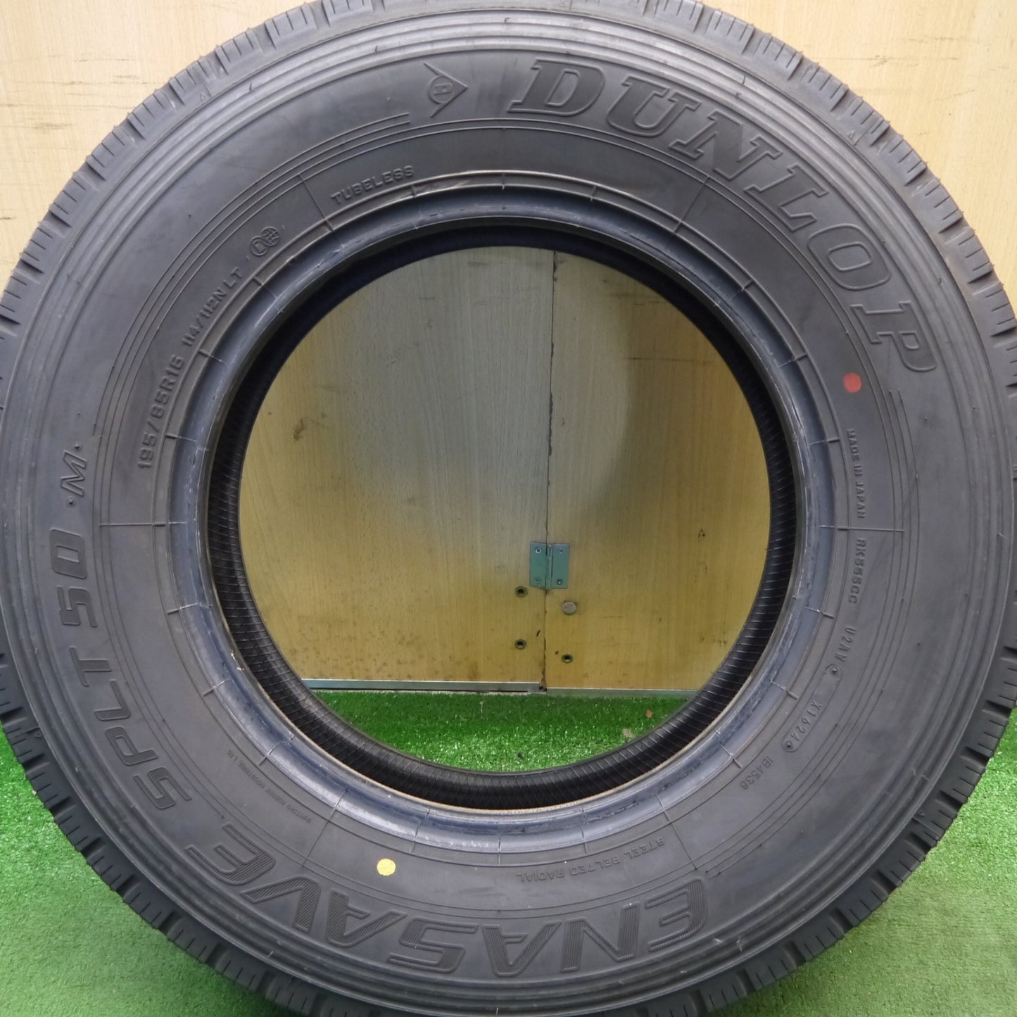 ほぼ未使用！24年！1本★トラック タイヤ 195/85R16 114/112N ダンロップ エナセーブ SPLT50 M 16インチ★6040303Hノタ