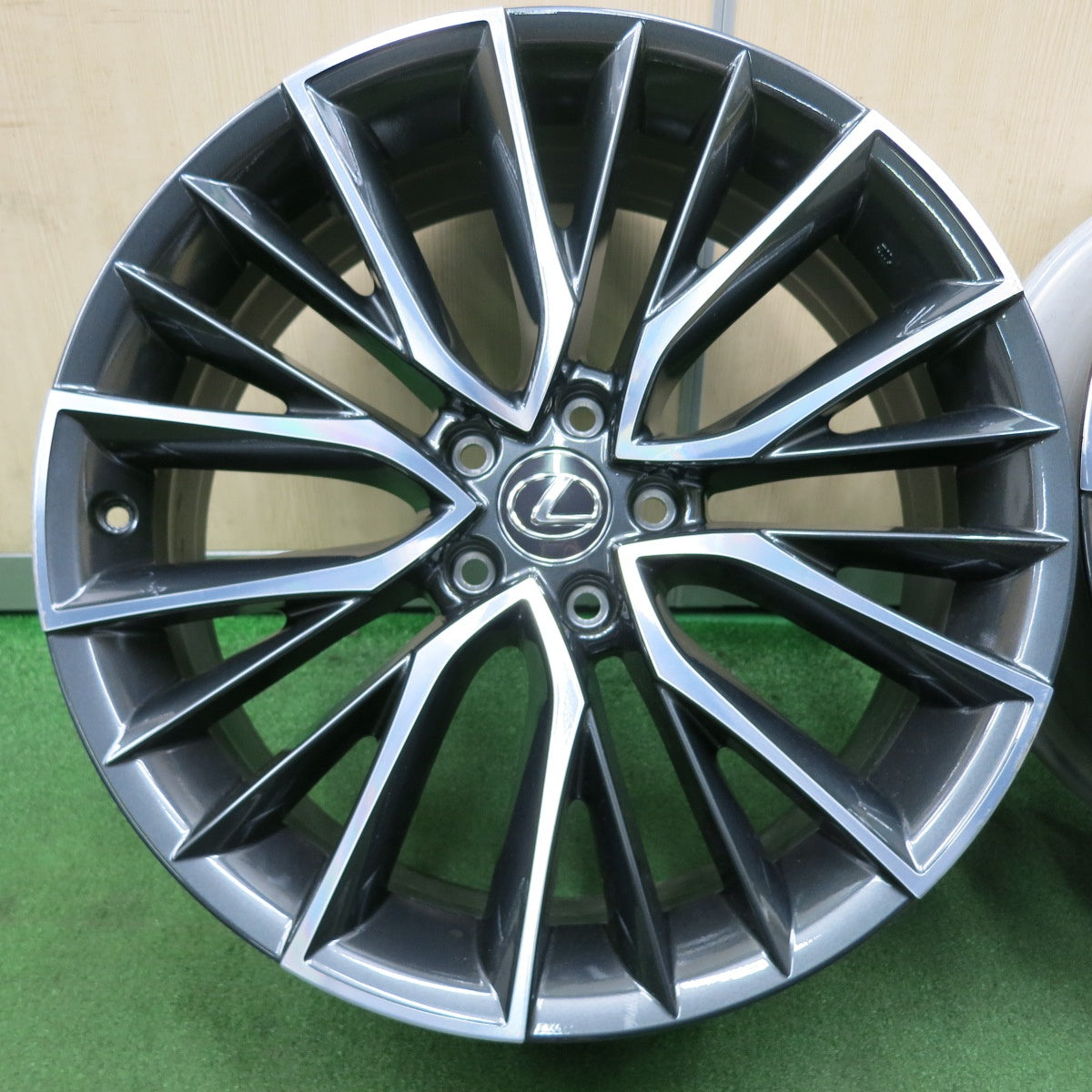 *送料無料* 新車外し★レクサス NX450h 純正 ホイール 20インチ 20×7.5J PCD114.3/5H★4060404NJホ