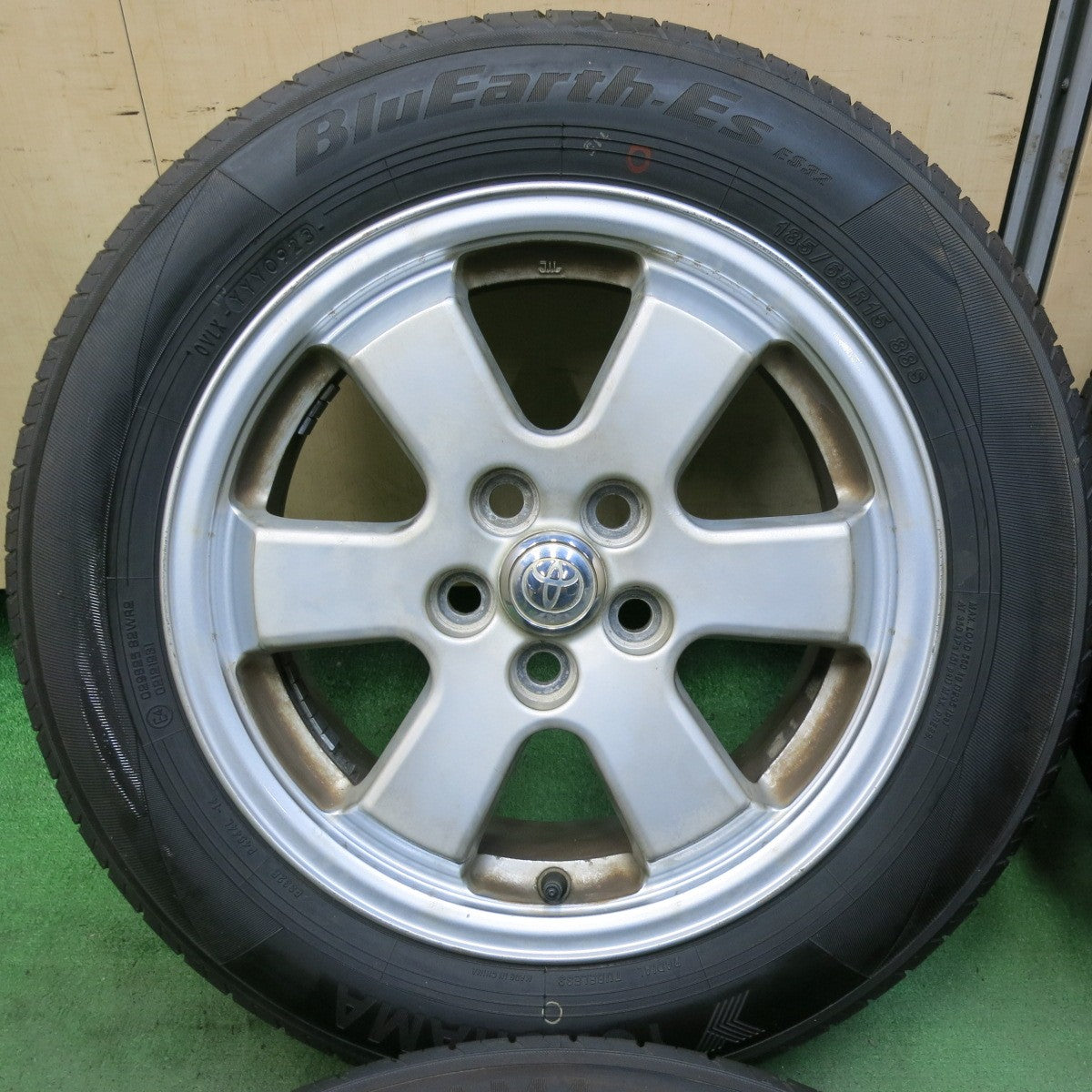 バリ溝！23年！9分★トヨタ 20系 プリウス 純正 185/65R15 ヨコハマ BluEarth-Es ES32 15インチ PCD100/5H★5073012SYノ