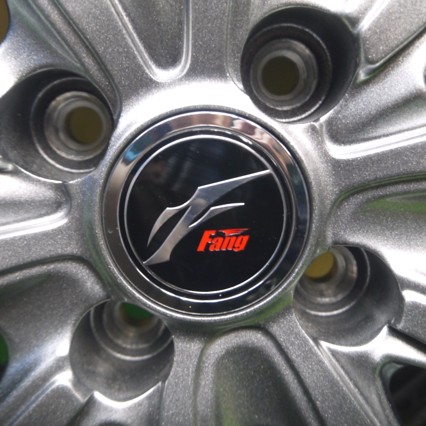 [送料無料] バリ溝！22年！キレイ！9.5分以上★スタッドレス 185/65R15 ヨコハマ アイスガード iG60 Fang ファング 15インチ PCD100/4H★5020712Hス