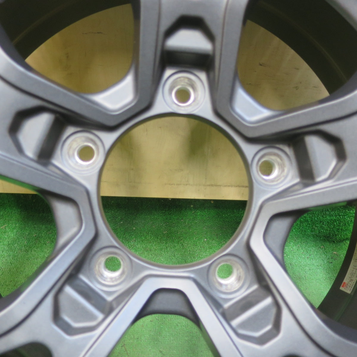 バリ溝！24年！キレイ！9分★スタッドレス 175/80R16 ブリヂストン ブリザック DM-V3 KAZERA H301 カゼラ 16インチ PCD139.7/5H★6060906イス