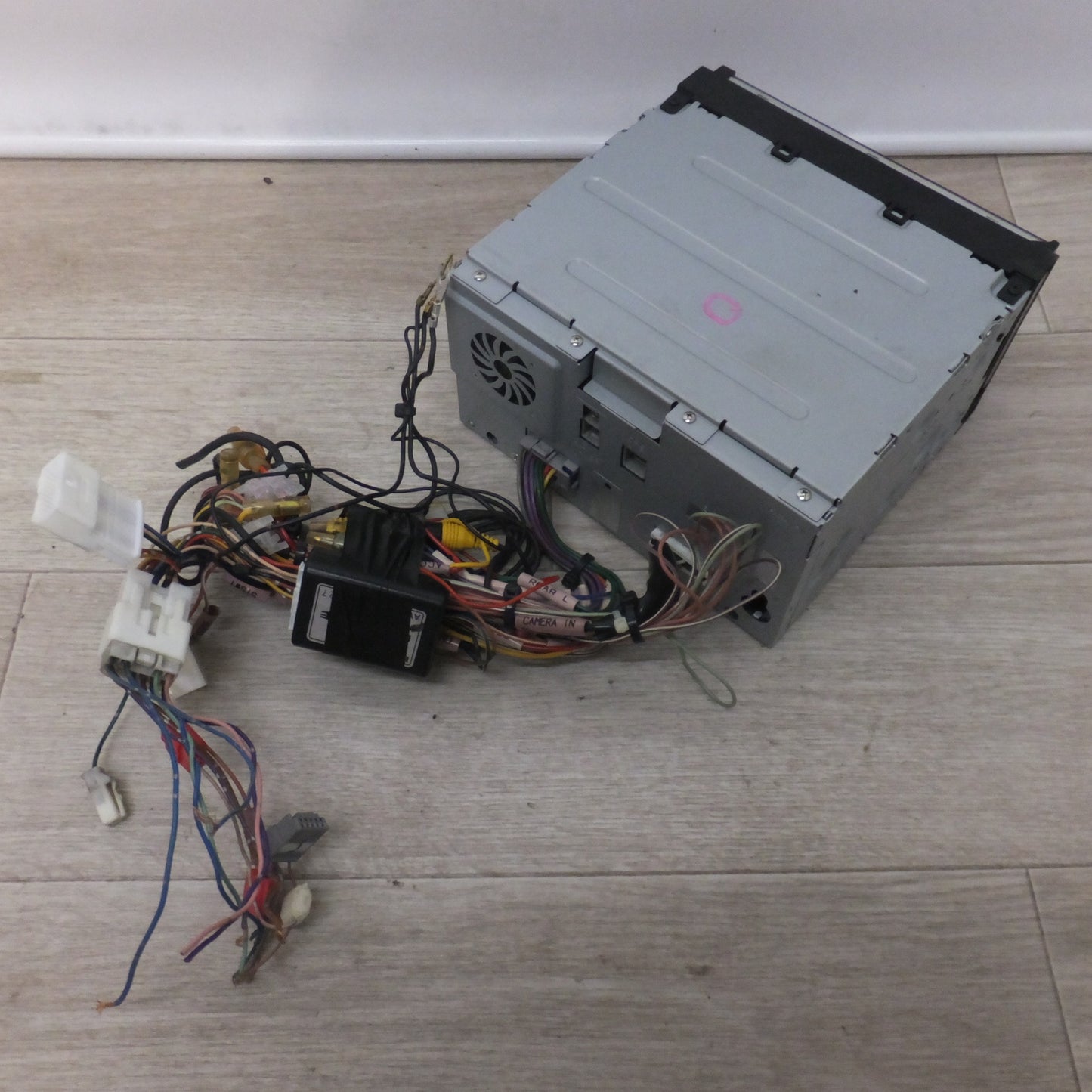 [送料無料] ★パナソニック Panasonic SSDカーナビステーション Strada CN-E300D[50]★