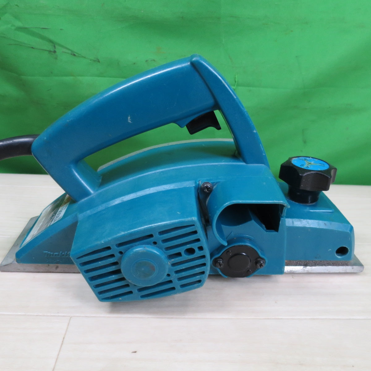 [送料無料] ☆マキタ 82mm カンナ 1900BA 電動 工具 切削 かんな 鉋 100V コード式 makita☆