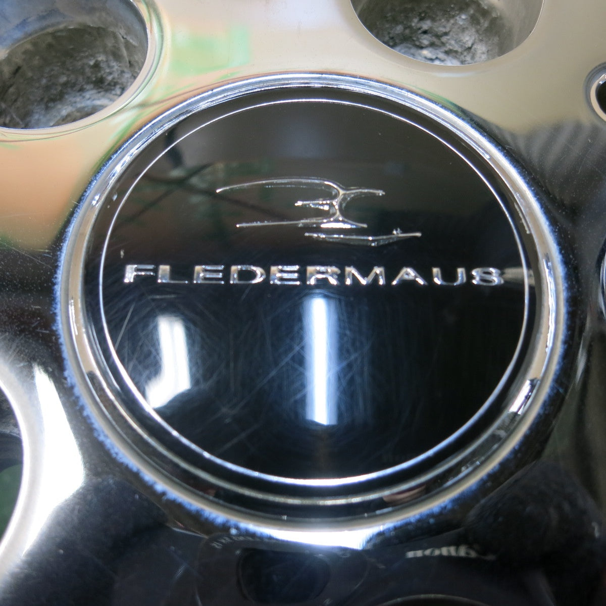 *送料無料* バリ溝！ほぼ10分★FLEDERMAUS Cuervo 245/45R19 ブリヂストン ヨコハマ グッドイヤー フレーダーマウス クエルボ PCD114.3/5H★4033002イノ