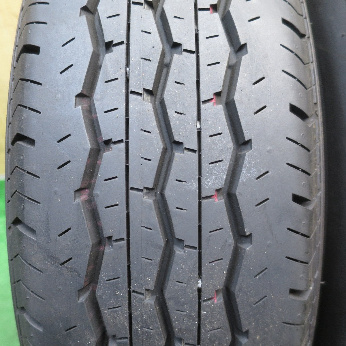 新車外し！26年◎トヨタ ハイエース 純正 スチール 195/80R15 107/105S ブリヂストン エコピア RD613 15インチ PCD139.7/6H◎6091912NJノ