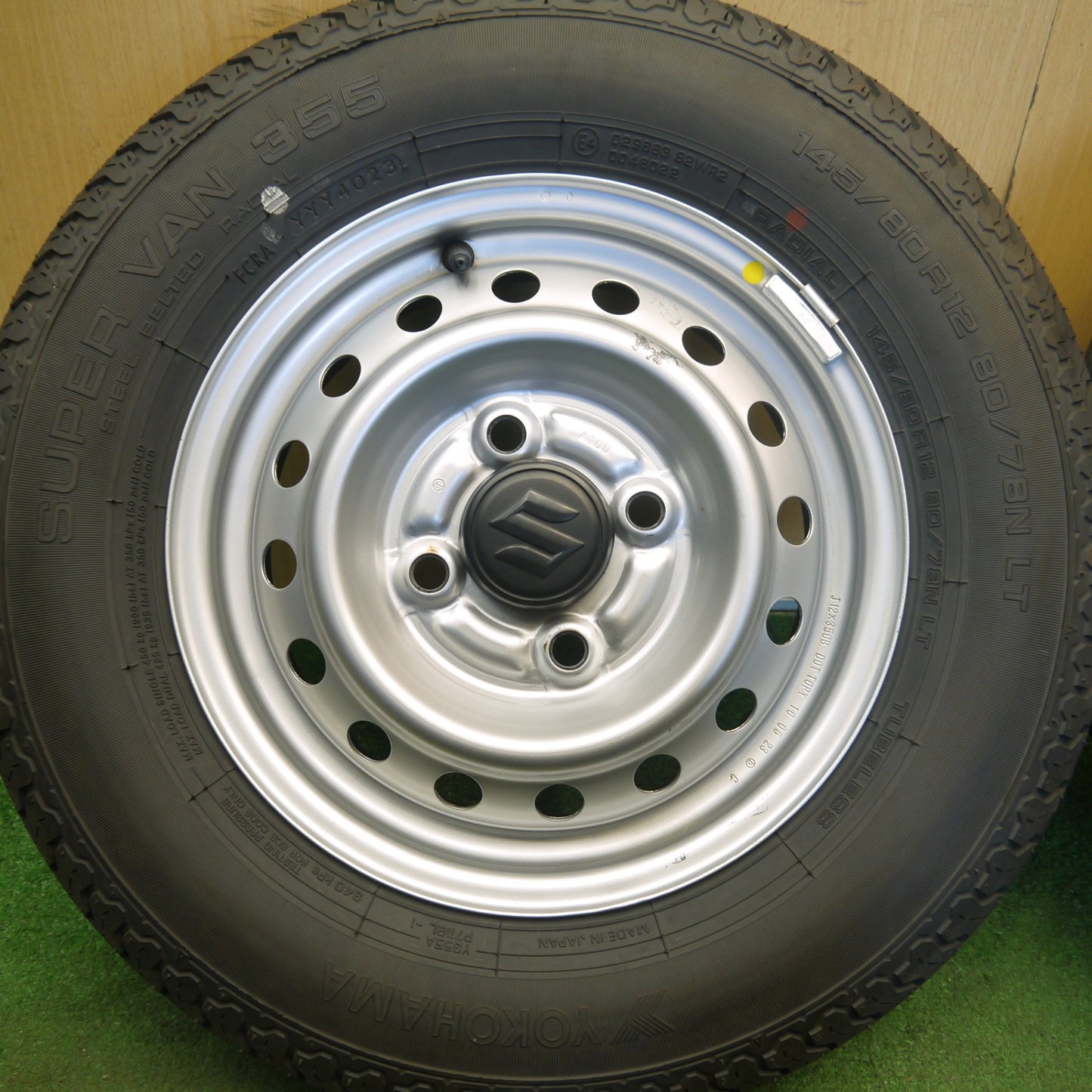 新車外し！23年★スズキ キャリイ 純正 スチール 145/80R12 80/78N ヨコハマ SUPER VAN 355 12インチ PCD100/4H★6060103Hノ