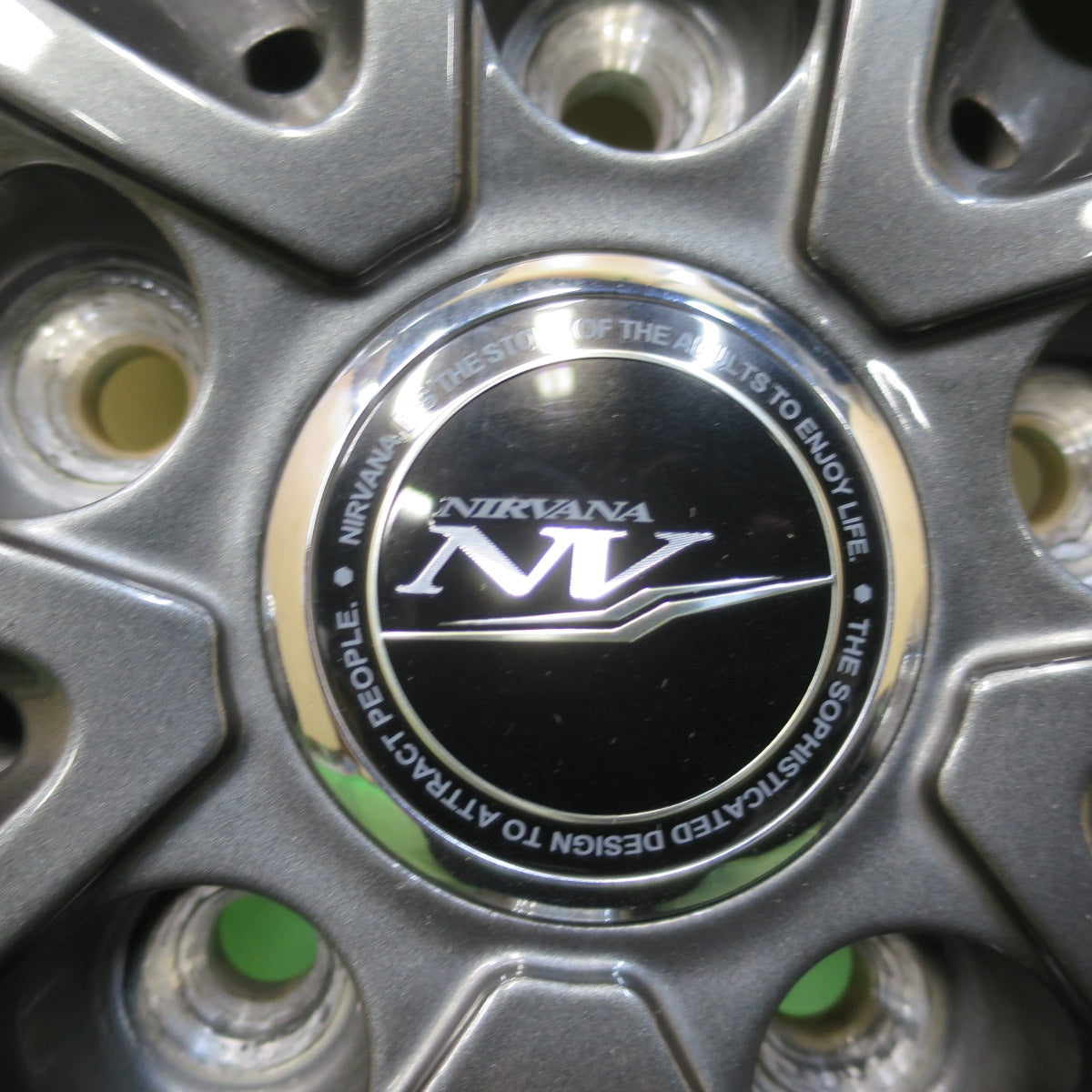 バリ溝！キレイ！ほぼ10分★スタッドレス 195/65R15 ブリヂストン ブリザック VRX NIRVANA NV ニルバーナ ニルヴァーナ 15インチ PCD114.3/5H★5122908イス