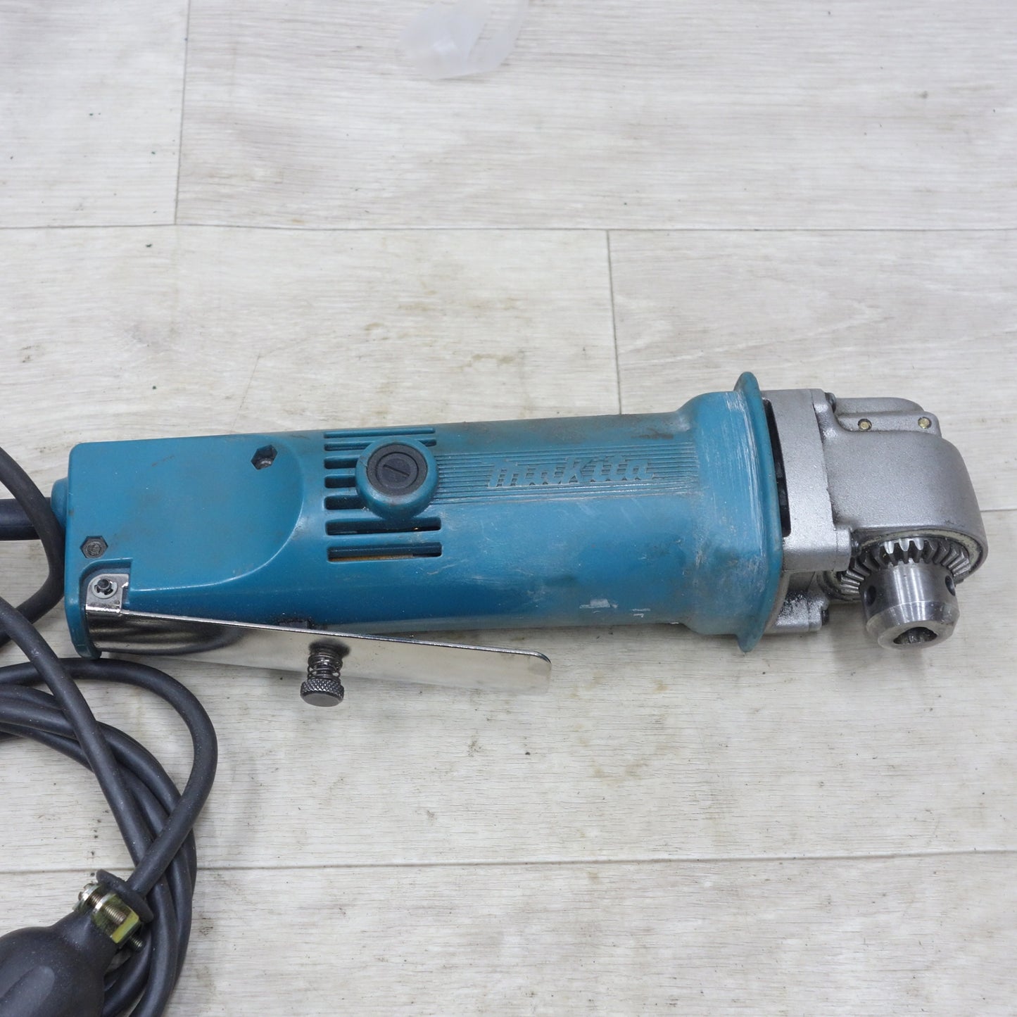 [送料無料] ◆マキタ 10mm アングル ドリル DA3000R 電動 工具 コード式 コーナー ドリル makita◆