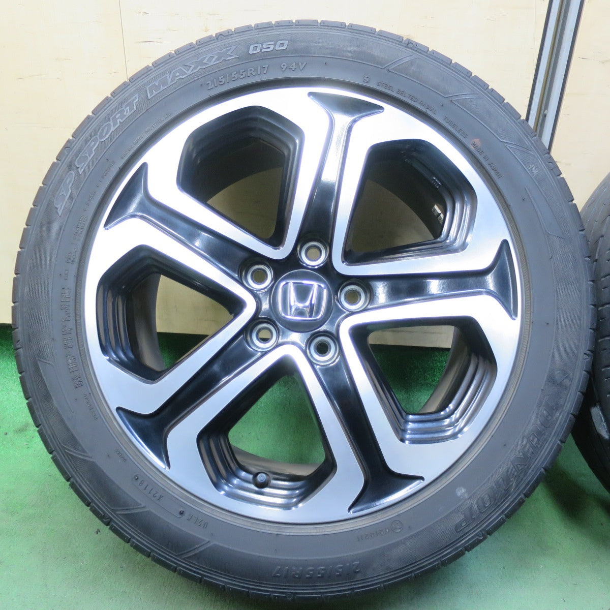 キレイ◎ホンダ RU ヴェゼル 純正 215/55R17 ダンロップ SPスポーツマックス 050 17インチ PCD114.3/5H◎6063003イノ