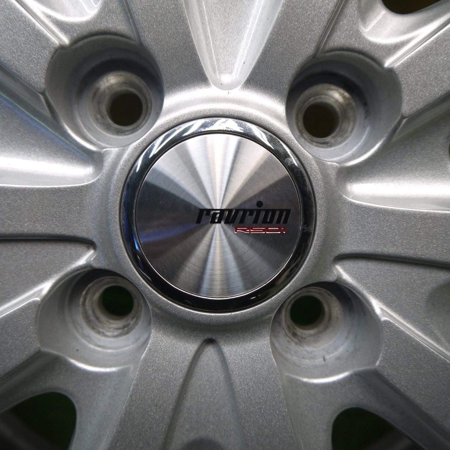 バリ溝！24年！キレイ！9.5分以上★スタッドレス 185/65R15 ピレリ アイスゼロ アシンメトリコ ravrion RS01 ラブリオン 15インチ PCD100/4H★6031003Hス