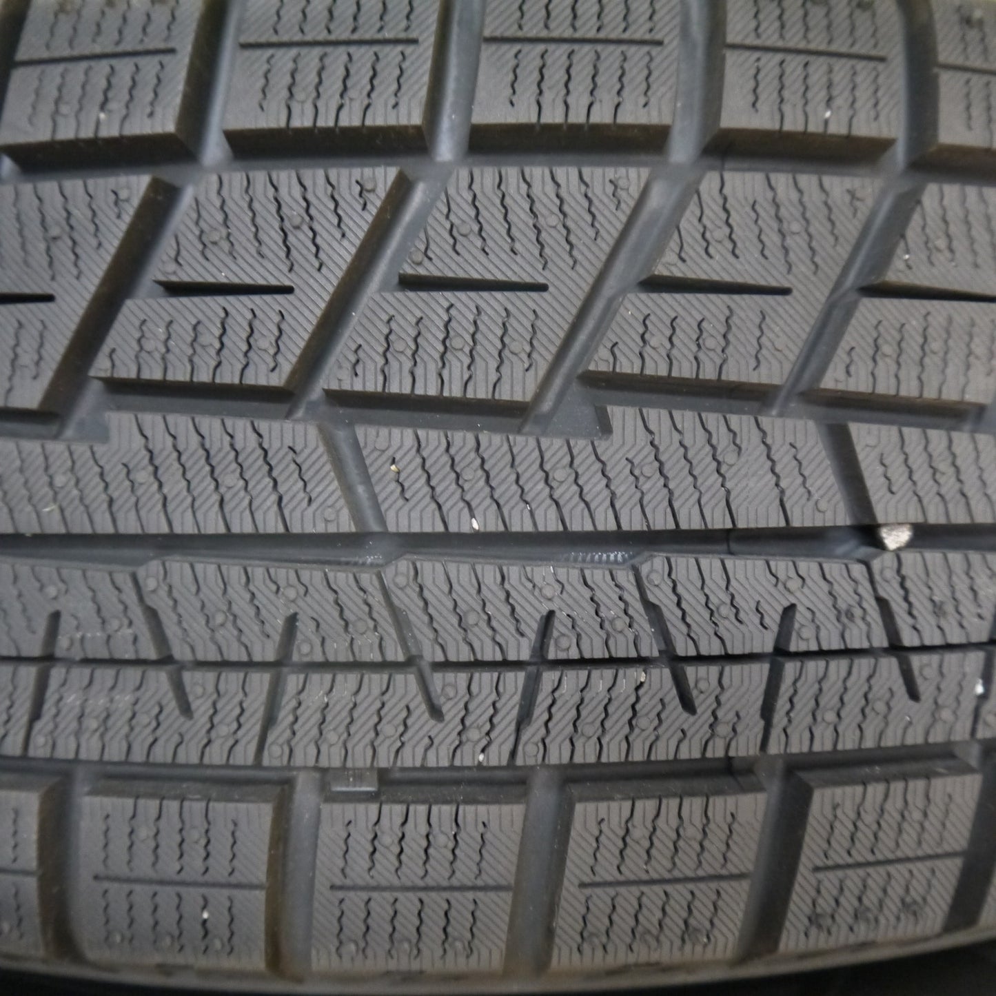 バリ溝！22年！キレイ！ほぼ10分★スタッドレス 185/65R15 ヨコハマ アイスガード iG60 ravrion RS01 ラブリオン 15インチ PCD100/4H★5072906Hス