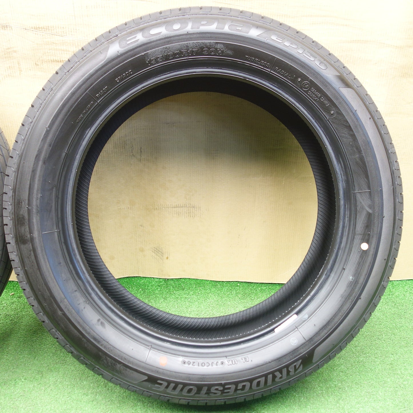 新車外し！26年★195/60R17 ブリヂストン エコピア EP150 タイヤ 17インチ ライズ ロッキー 60系 プリウス 等★6031304KTノタ