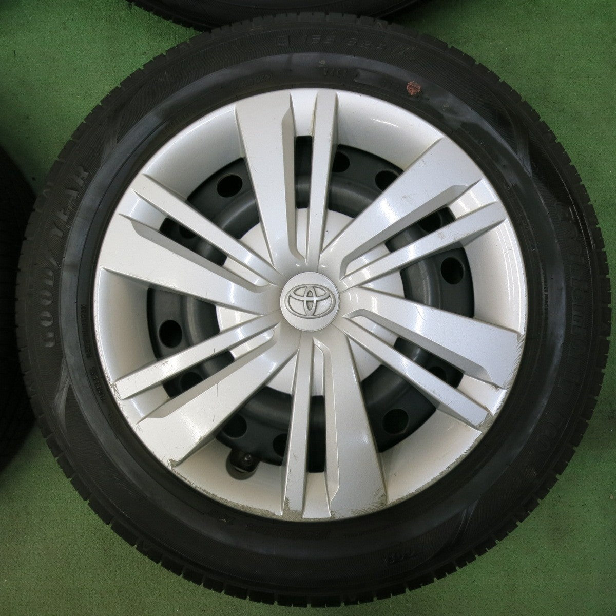 バリ溝！23年！9.5分★トヨタ ルーミー 純正 スチール 165/65R14 グッドイヤー EfficientGrip ECO hybrid 14インチ PCD100/4H★5053015SYノ