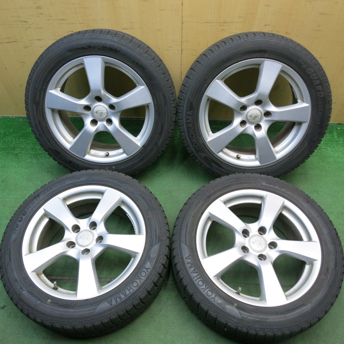 バリ溝！9分★スタッドレス 215/55R17 ヨコハマ アイスガード iG50 プラス GRASS グラス 17インチ PCD114.3/5H★6053006HAス