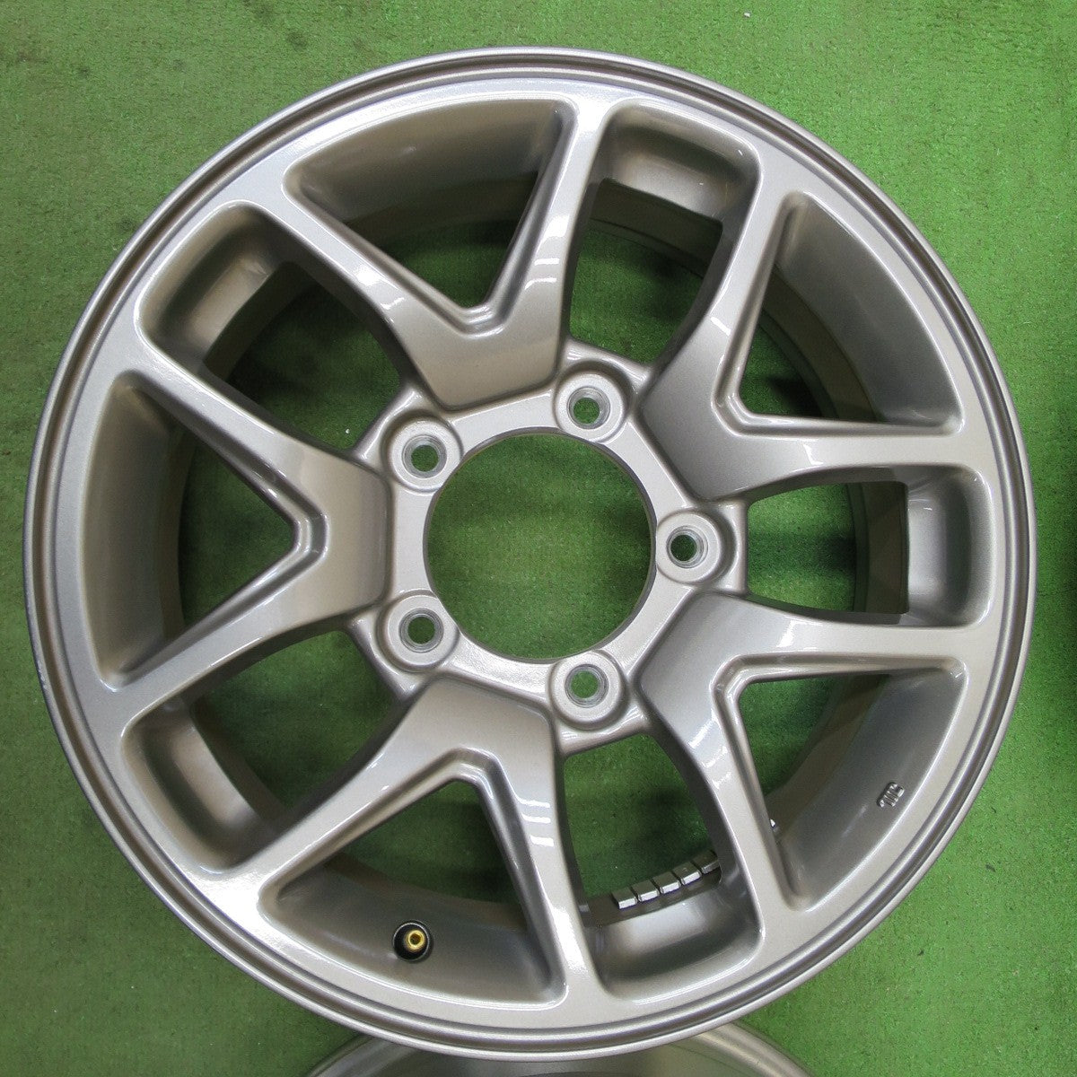 キレイ★スズキ JB64W ジムニー 純正 ENKEI ホイール 16インチ 16×5.5J エンケイ PCD139.7/5H★6050801NGホ