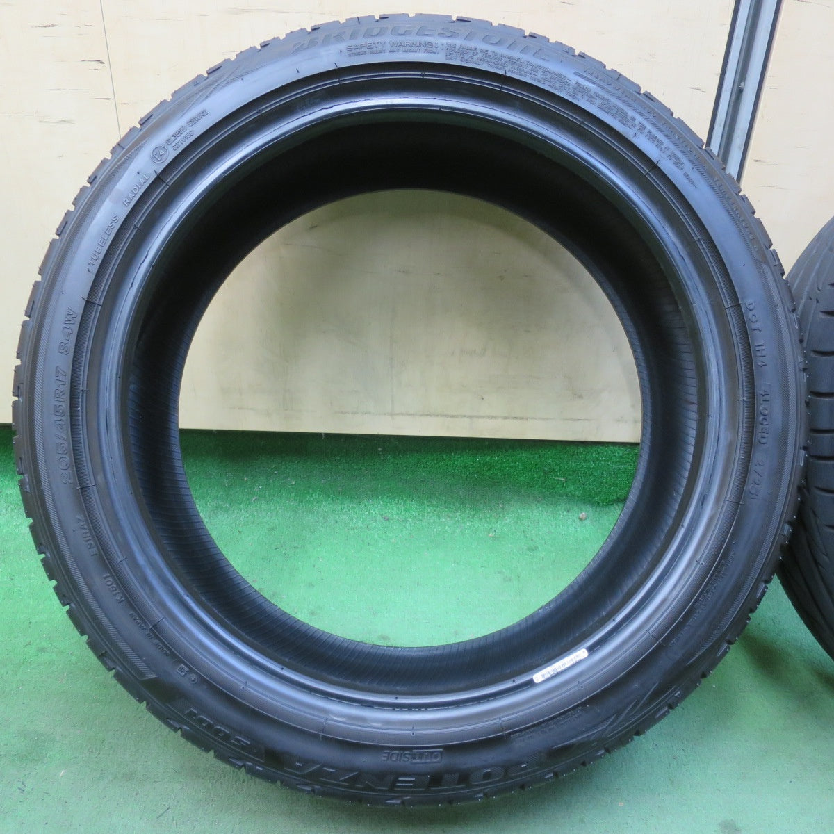 ほぼ新車外し！25年★205/45R17 ブリヂストン ポテンザ S001 タイヤ 17インチ アクア ヤリス ヴィッツ ノート ロードスター 等★6011615イノタ