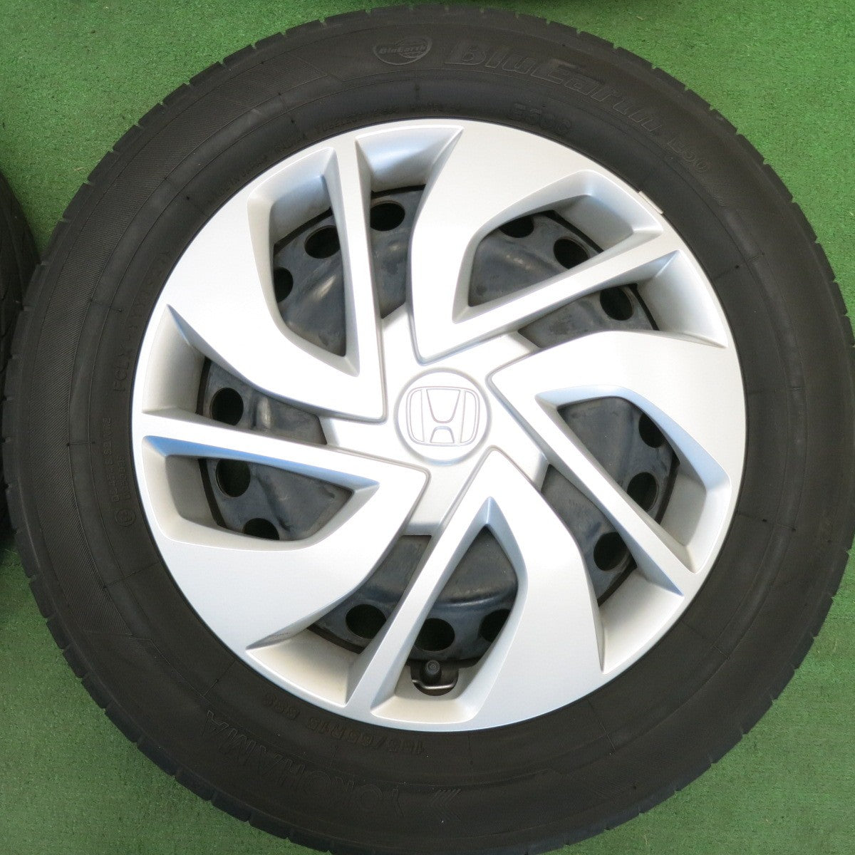 4本価格★ホンダ フリード 純正 スチール 185/65R15 ヨコハマ ブルーアース E50 E50C 15インチ PCD114.3/5H★6041903HAノ