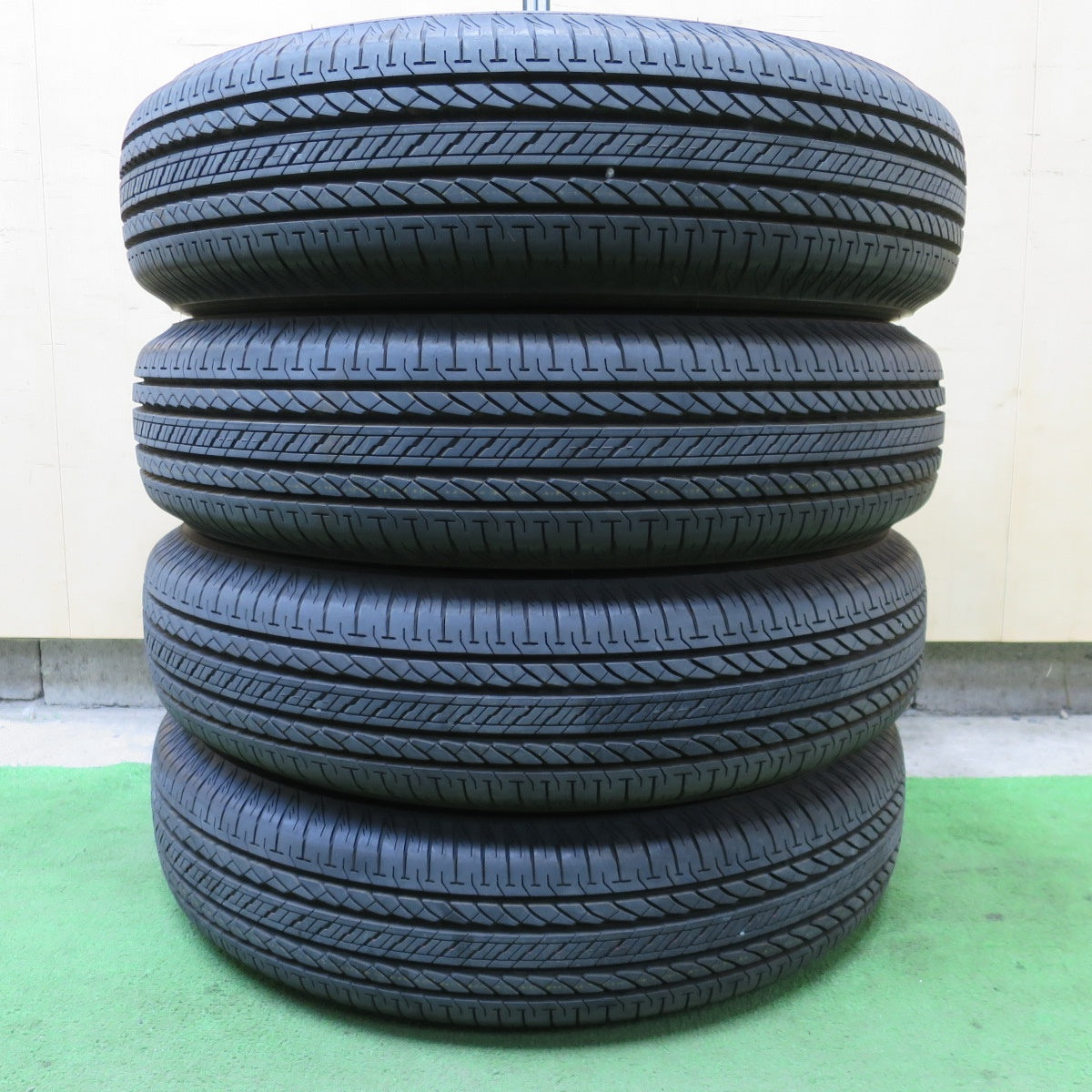 新車外し！25年★ジムニー 175/80R16 ブリヂストン デューラー H/L 852 DUELER タイヤ 16インチ★6030901NGノタ