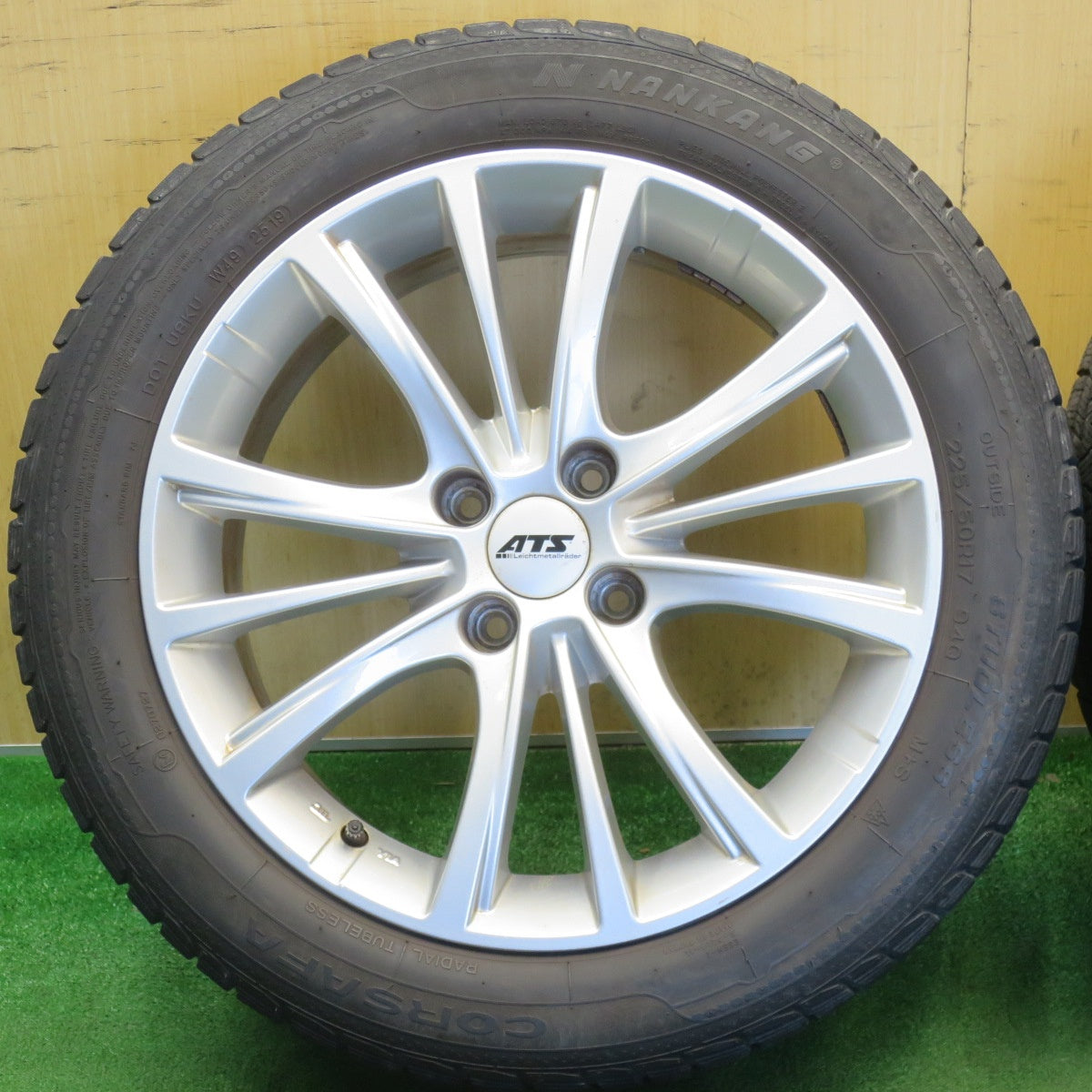 バリ溝！キレイ！8.5分★プジョー 等 ATS 225/50R17 スタッドレス ナンカン CORSAFA 17インチ PCD108/4H★6051010NJス