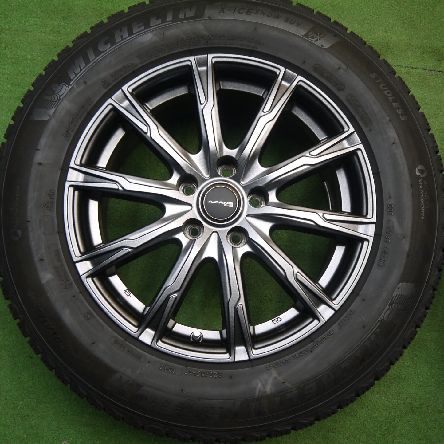バリ溝！キレイ！9分★スタッドレス 225/65R17 ミシュラン X-ICE SNOW SUV AZANE E-10 アザーネ 17インチ PCD114.3/5H★6040101Hス