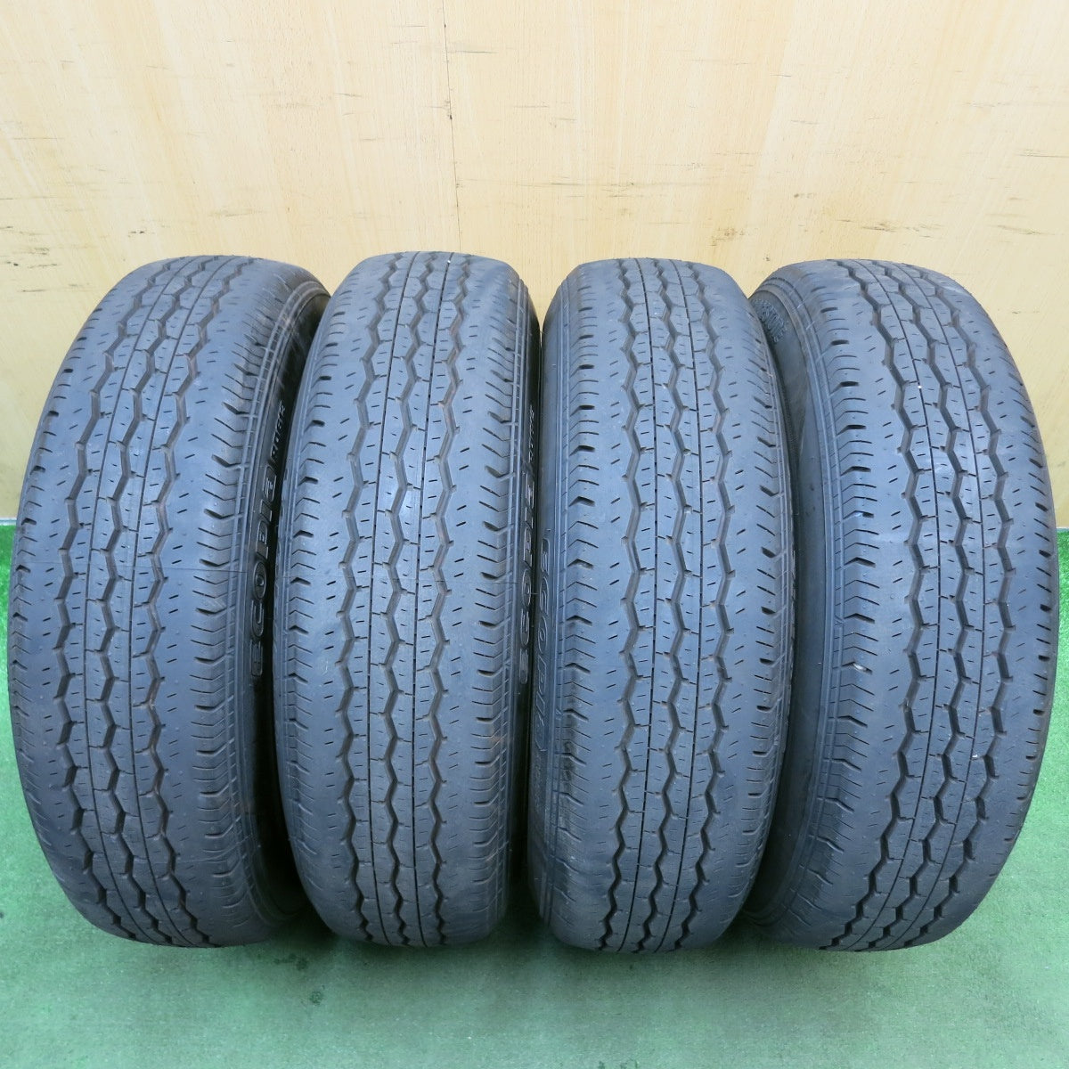 ほぼ未使用！22年◎トヨタ ハイエース 純正 スチール 195/80R15 107/105N ブリヂストン エコピア RD613 15インチ PCD139.7/6H◎6062407HAノ