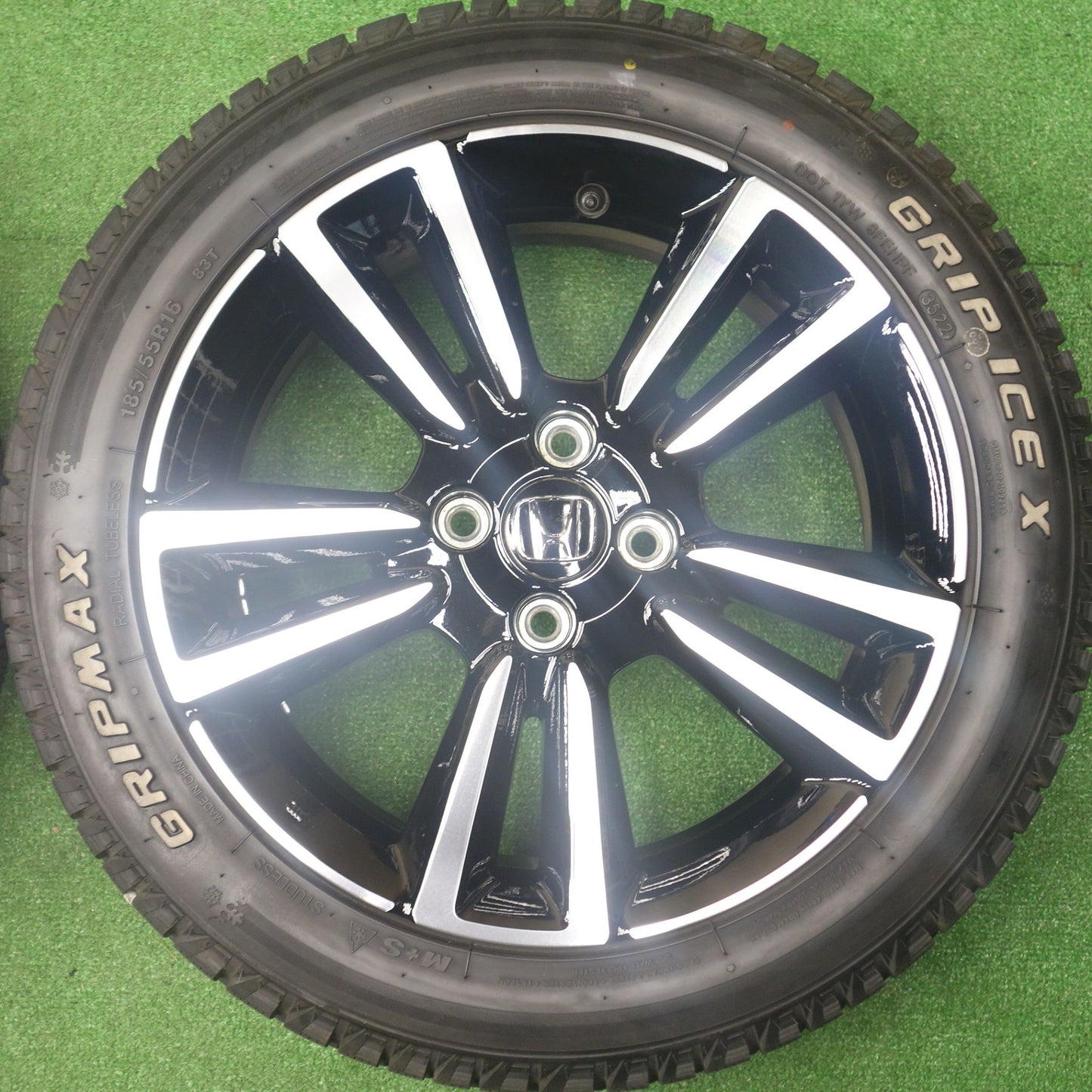バリ溝！22年！キレイ！9.5分★ホンダ GR フィット RS 純正 185/55R16 スタッドレス グリップマックス GRIP ICE X 16インチ PCD100/4H★6030102KTス