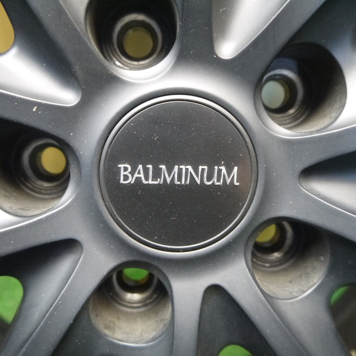 バリ溝！23年！キレイ！9.5分◎スタッドレス 215/60R17 ブリヂストン アイスパートナー2 BALMINUM TR10 バルミナ 17インチ PCD114.3/5H◎6091804Hス