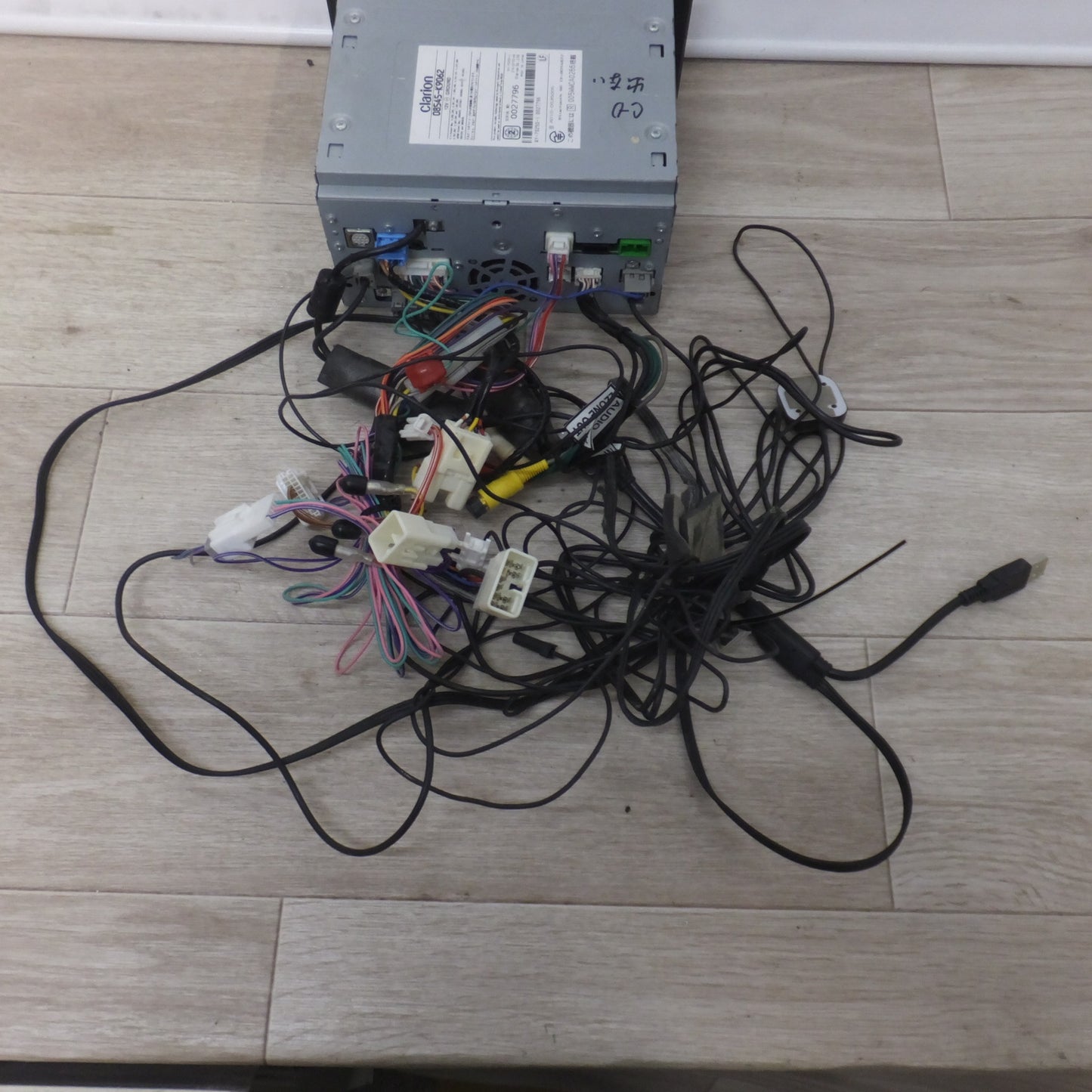 [送料無料] 現状品★クラリオン製 ダイハツ 純正 カーナビ メモリーナビ NSZC-W61-W 08545-K9062[48]★