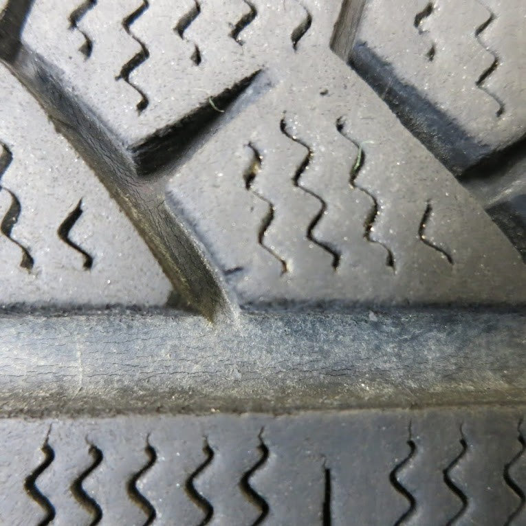 4本価格★トヨタ 200系 ハイエース 純正 スチール 195/80R15 107/105L スタッドレス ブリヂストン ブリザック VL1 15インチ PCD139.7/6H★6021504HAス