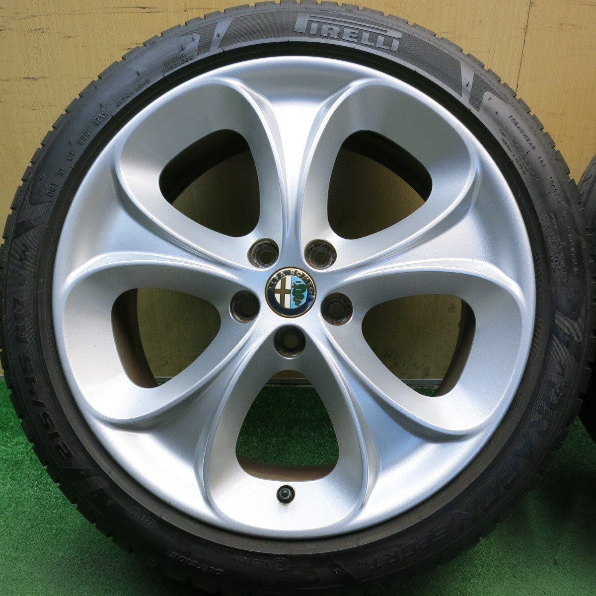 4本価格◎アルファロメオ 147 156 GT 純正 215/45R17 ピレリ ドラゴン スポーツ 17インチ PCD98/5H◎6073005HAノ