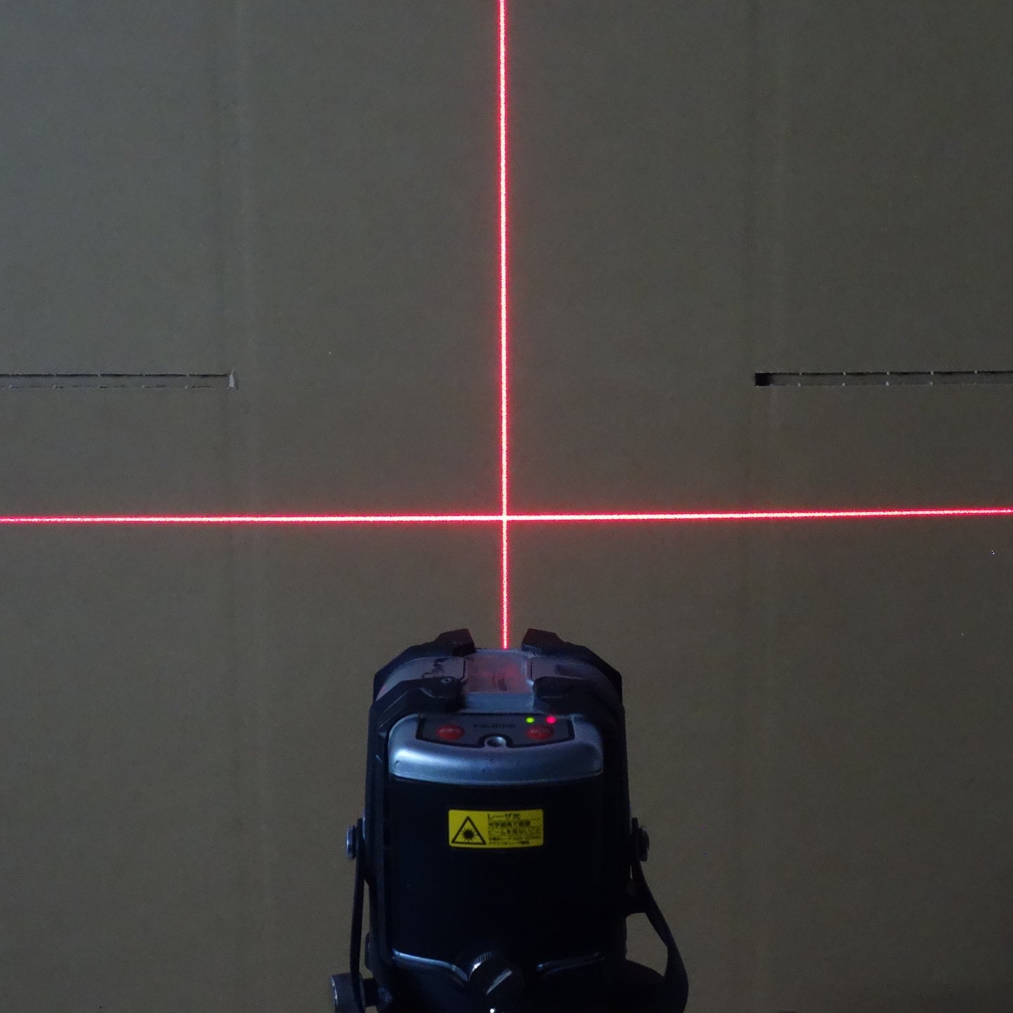 [送料無料] 三脚付き◆Tajima タジマ 2倍輝度 TERA レーザー 矩・横 墨出し器 ML10-KY テラ 墨出器 エレベーター 三脚 1500 ELV-150◆