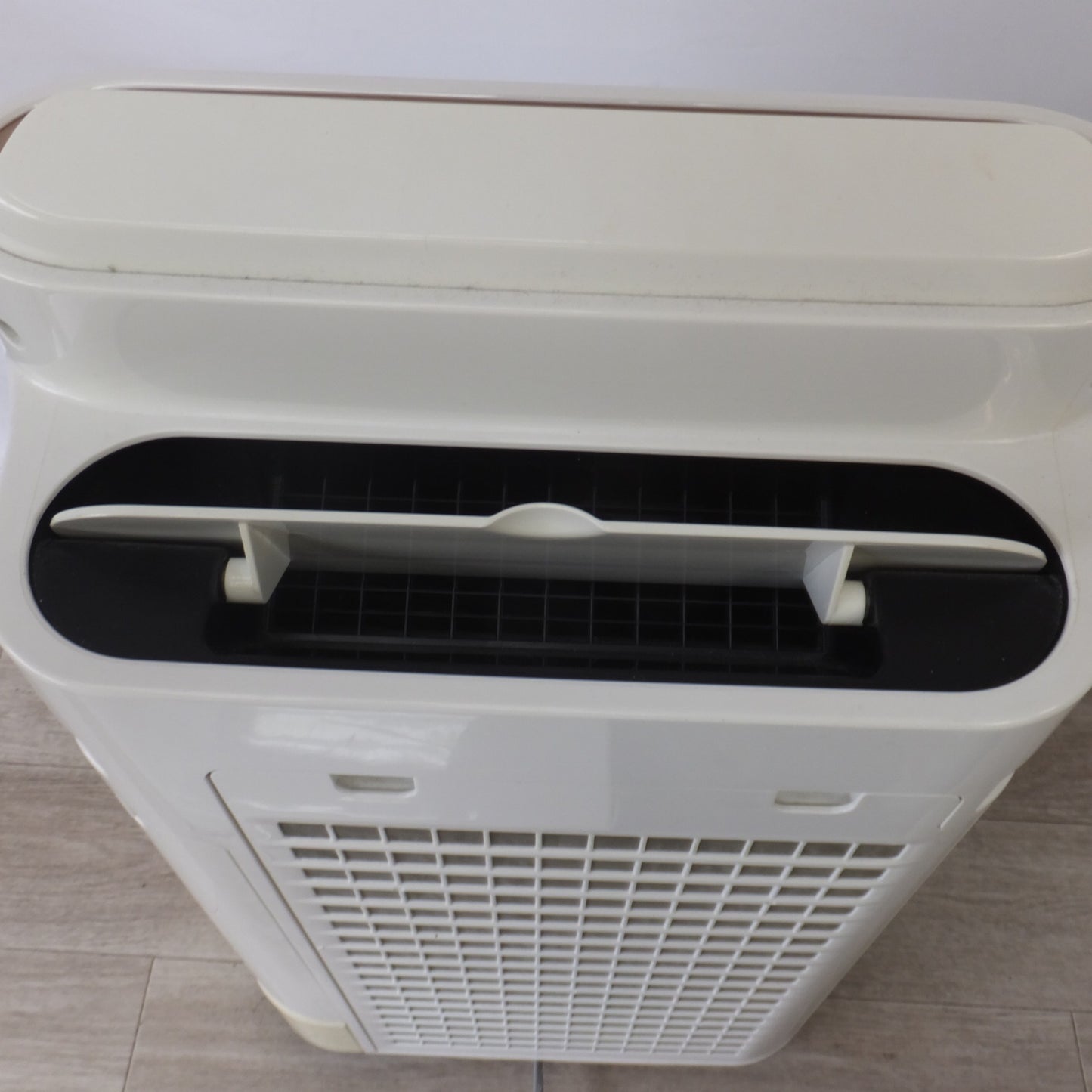 [送料無料] ★シャープ SHARP 2017年製 加湿空気清浄機 KC-G40-W　100V 50-60Hz 27W★