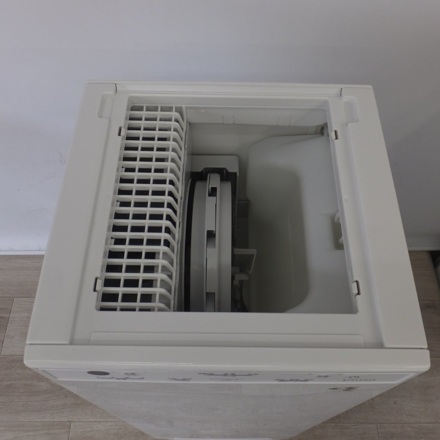 [送料無料] 美品★ダイキン DAIKIN 2025年製 加湿ストリーマ空気清浄機 MCK505A-W 屋内用　100V 50/60Hz★