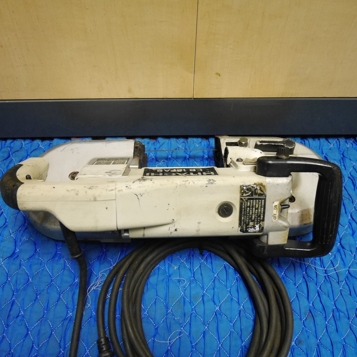 [送料無料] ☆日立 120mm ロータリ バンドソー CB12FA2 電動 工具 切断機 HITACHI 100V☆