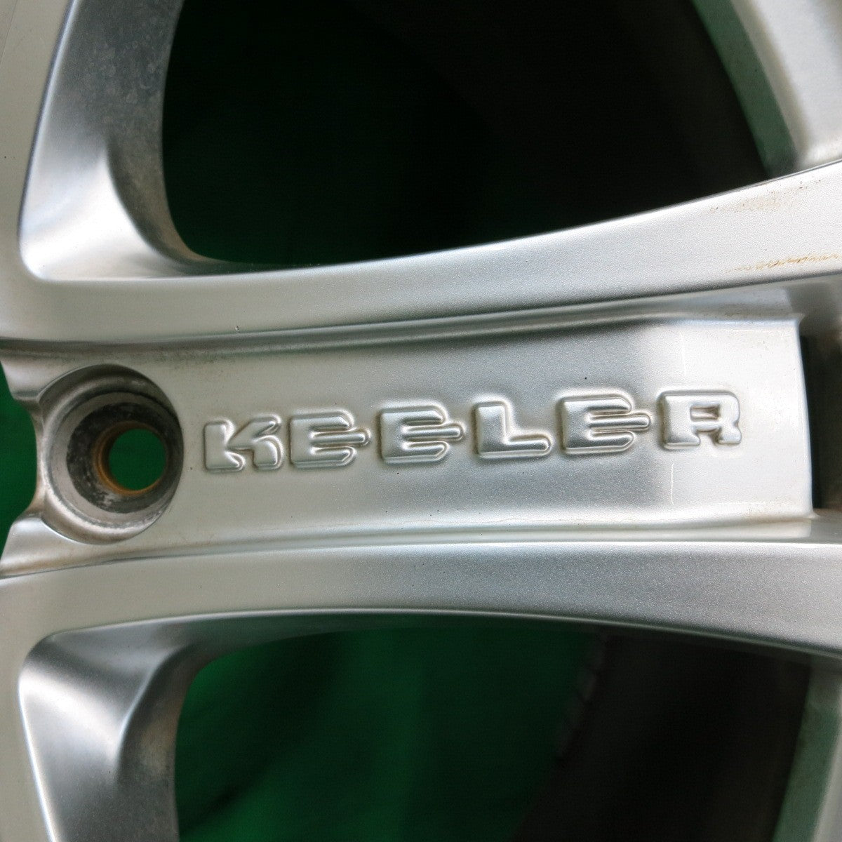 *送料無料* キレイ★スタッドレス KEELER キーラー 265/60R18 ヨコハマ アイスガード G075 18インチ PCD139.7/6H★4053103ナス