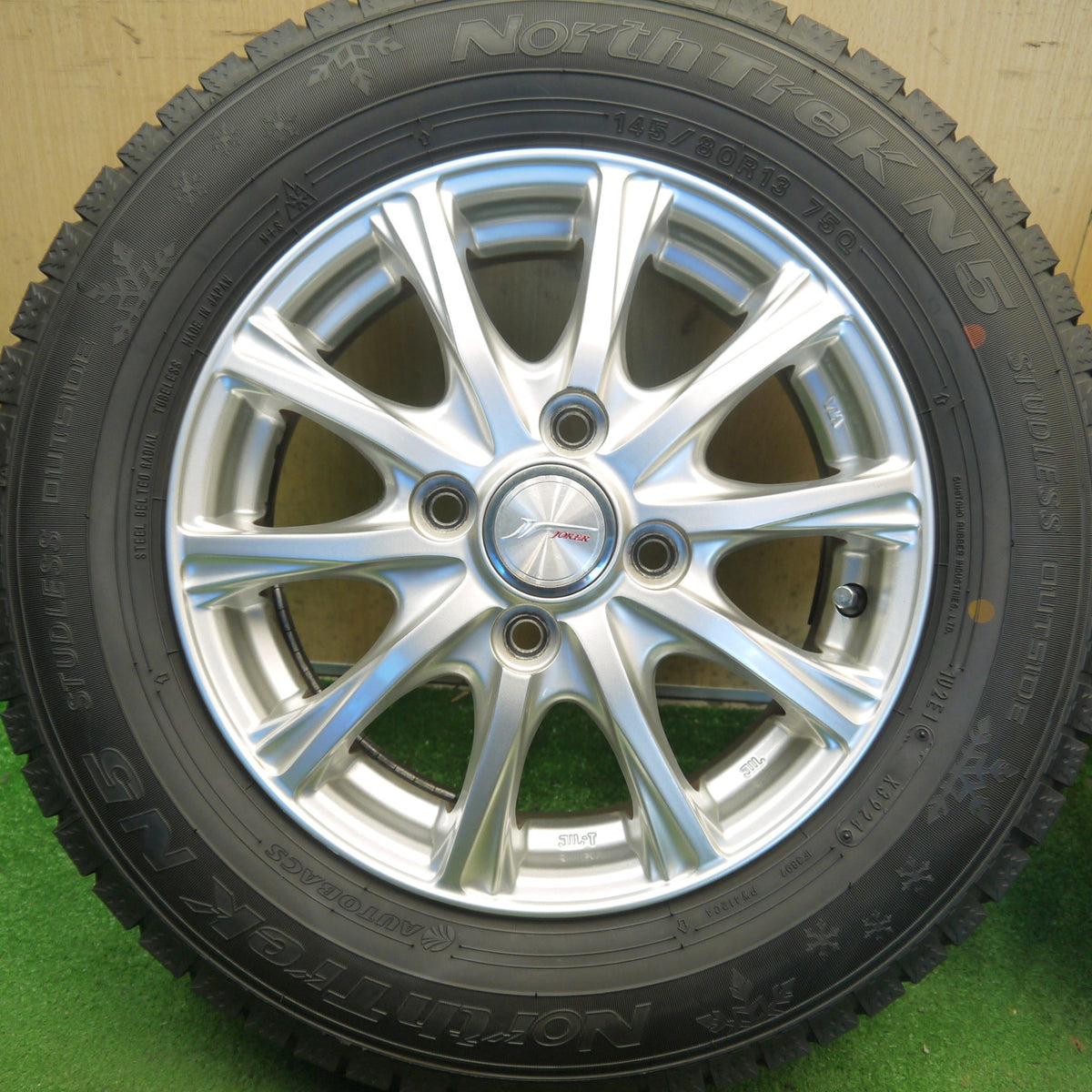 バリ溝！24年！キレイ！8.5分◎スタッドレス 145/80R13 オートバックス ノーストレック N5 JOKER ジョーカー 13インチ PCD100/4H◎6090204Hス
