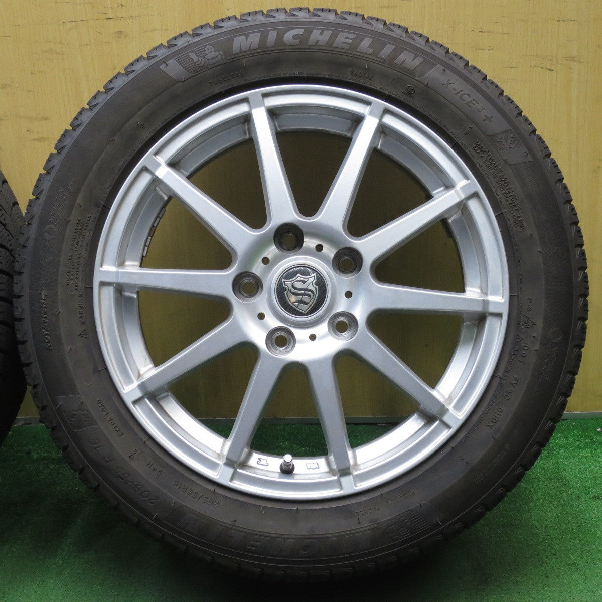 バリ溝！キレイ！9分★スタッドレス 205/55R16 ミシュラン X-ICE3+ 社外 アルミ 16インチ PCD114.3/5H★5062104NJス