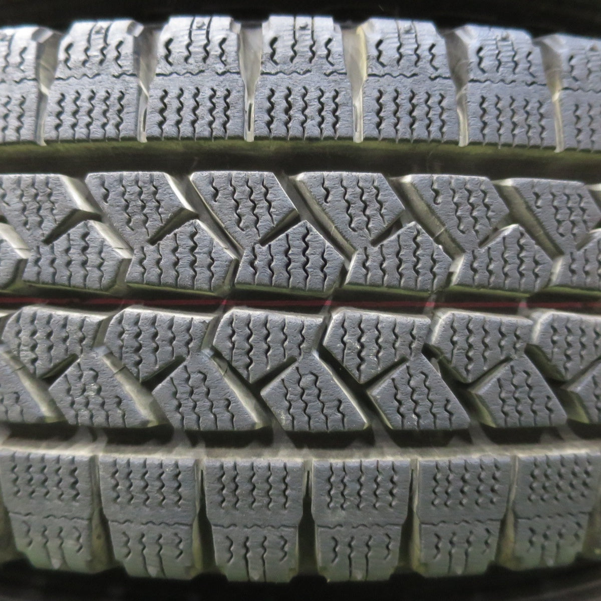 バリ溝！22年！9.5分以上★スタッドレス 155/80R14 88/86N ブリヂストン ブリザック VL1 スチール ホイール 14インチ PCD100 114.3/4H マルチ★6022302イス
