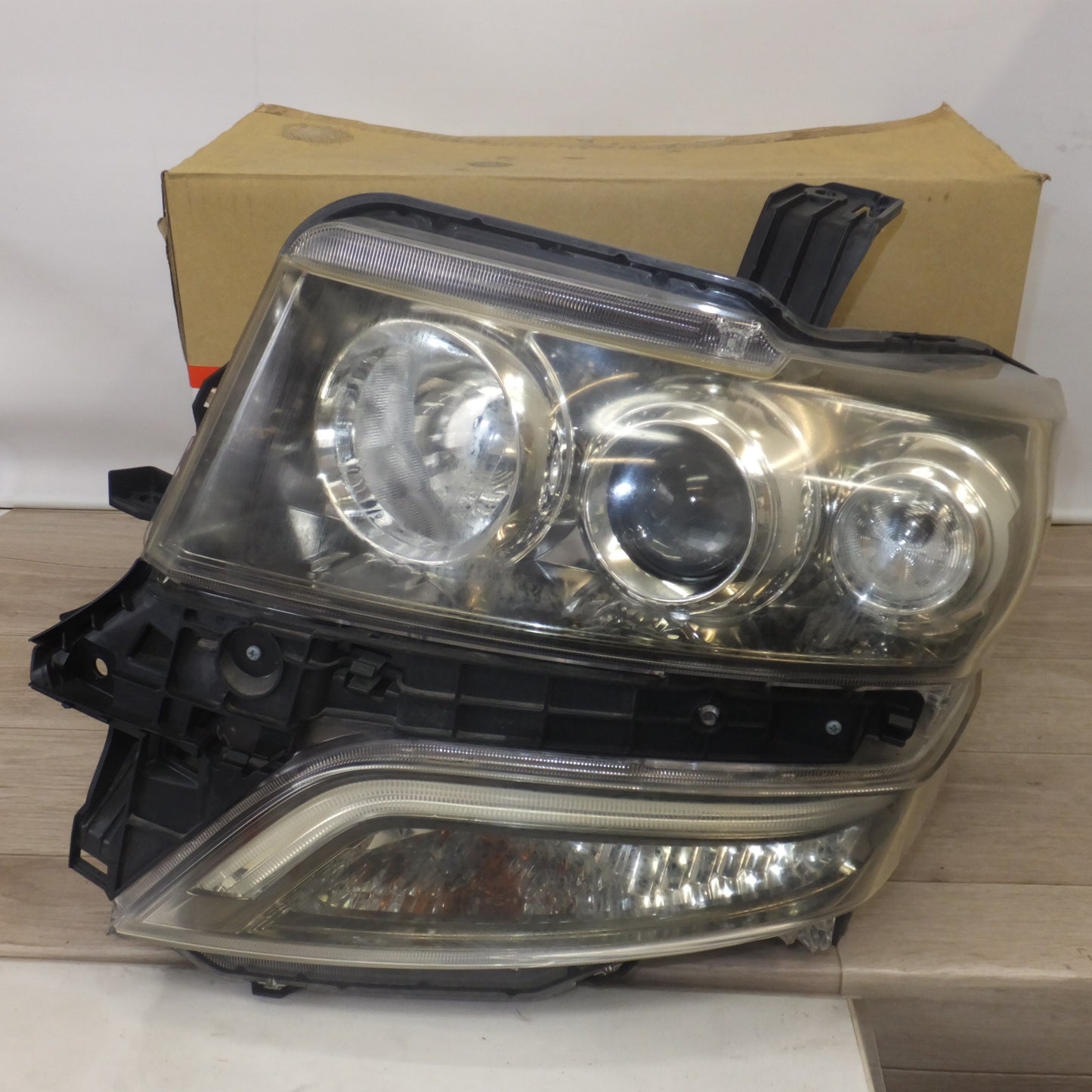 [送料無料] ★ホンダ HONDA 純正 N-BOX カスタム DBA-JF1 ヘッドライト KOITO 100-62038 左(21)★