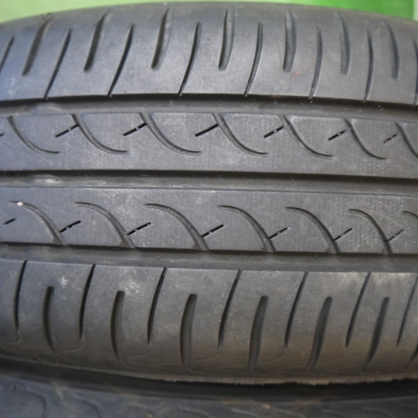 4本価格！23年★155/65R14 ヨコハマ ブルーアース AE01 スチール ホイール 14インチ PCD100/4H★6032702Hノ