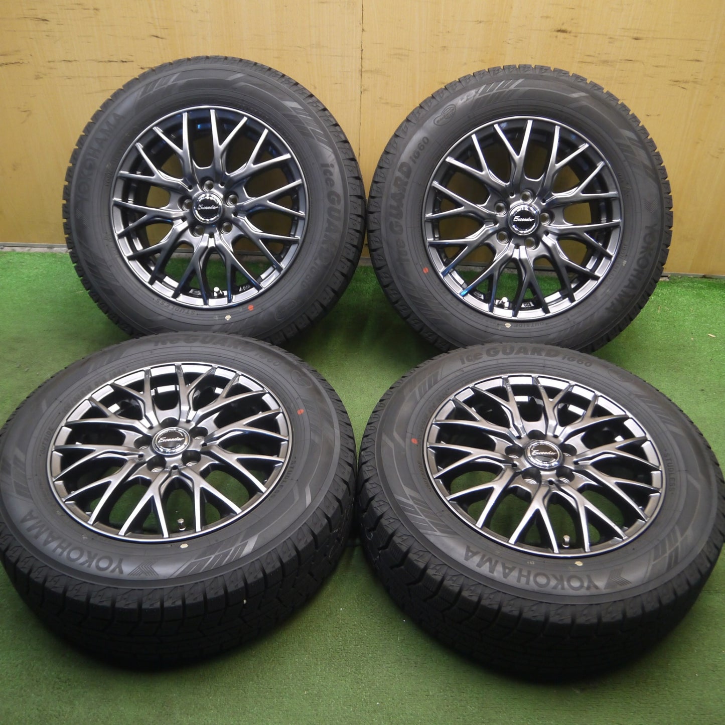 [送料無料] バリ溝！22年！キレイ！ほほ10分★スタッドレス 195/65R15 ヨコハマ アイスガード IG60 Exceeder エクシーダー 15インチ PCD100/5H★4030106Hス