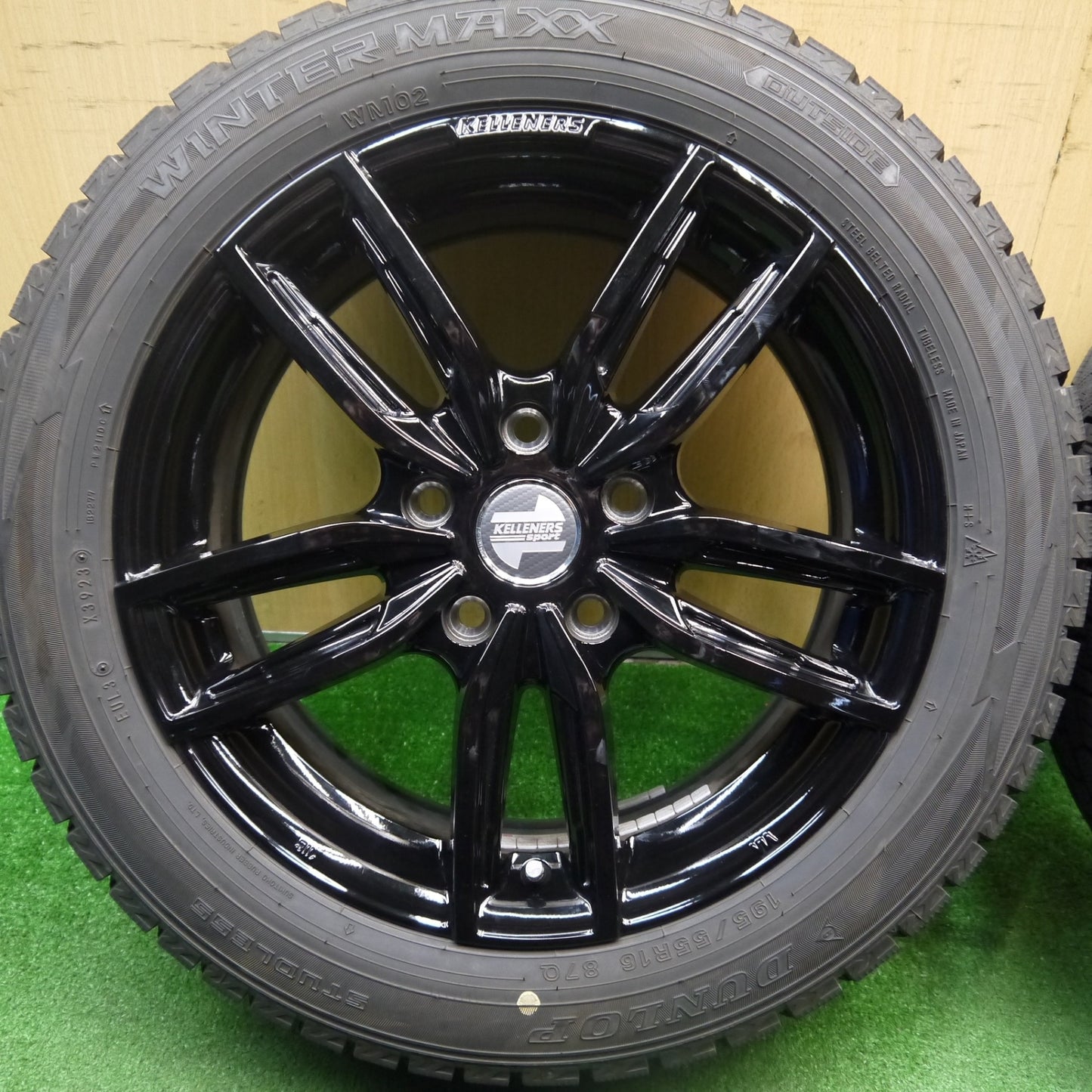 [送料無料] バリ溝！23年！キレイ！9分★MINI ミニ 等 KELLENERS Sport 195/55R16 スタッドレス ダンロップ ウインターマックス WM02 ケレナーズ スポーツ PCD112/5H★5033110Hス