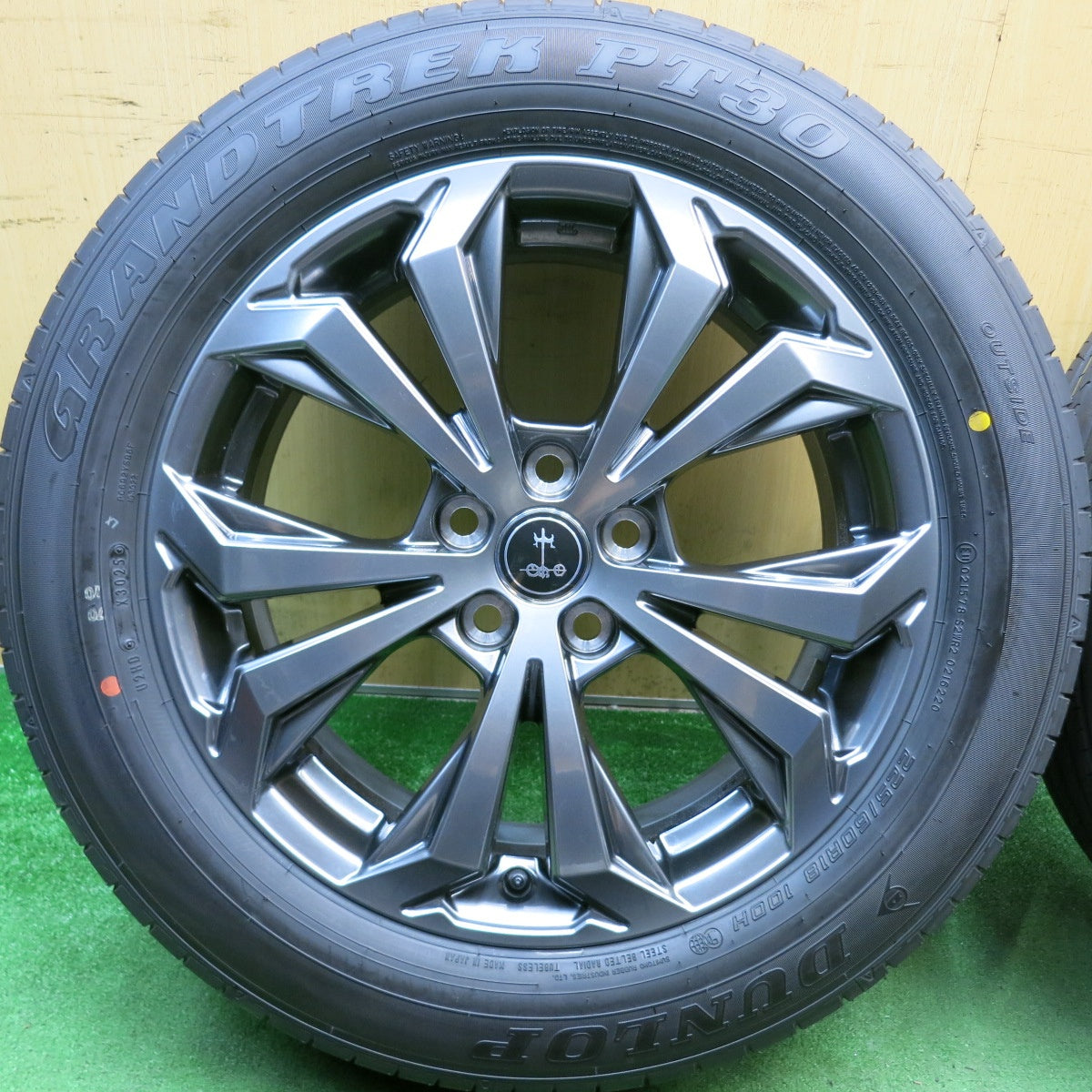 新車外し！25年◎トヨタ RAV4 Gグレード 光岡 自動車 バディ 純正 225/60R18 ダンロップ グラントレック PT30 18インチ PCD114.3/5H◎6071205HAノ
