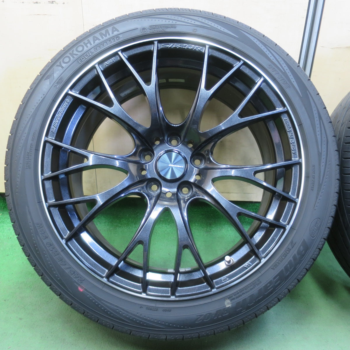 バリ溝！キレイ！9.5分★WedsSport SA-20R AMF 245/45R19 ヨコハマ ブルーアース RV-02 ウェッズスポーツ 19インチ PCD114.3/5H★6051608イノ