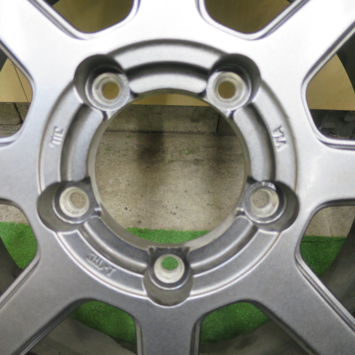バリ溝！24年！キレイ！9.5分以上★スタッドレス 175/80R16 ナンカン アイスアクティバ AW-1 社外 アルミ ホイール 16インチ PCD139.7/5H★6042802TTス