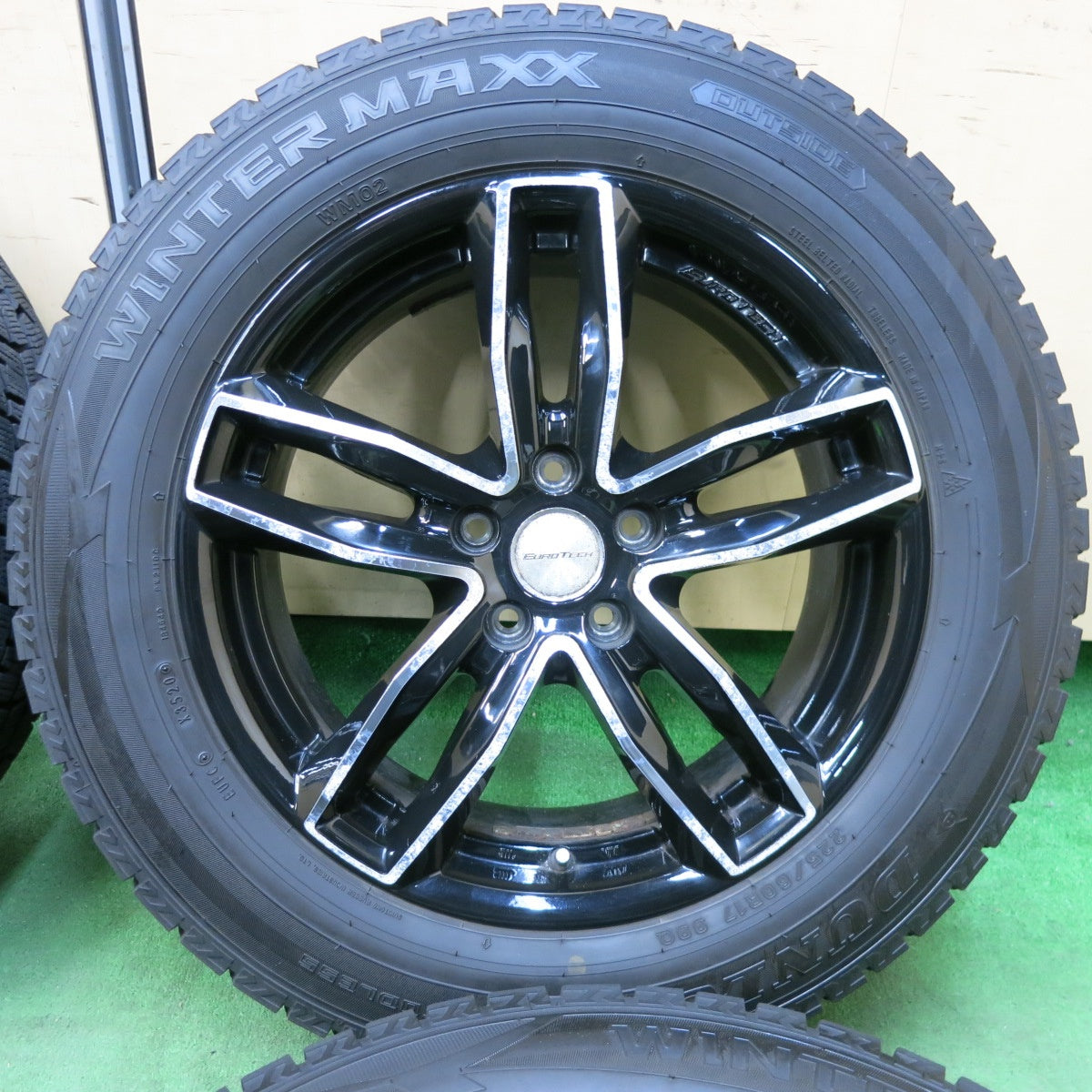 [送料無料] バリ溝！20年！9.5分★プジョー 等 EUROTECH 225/60R17 スタッドレス ダンロップ ウインターマックス WM02 ユーロテック 17インチ PCD108/5H★4122501SYス